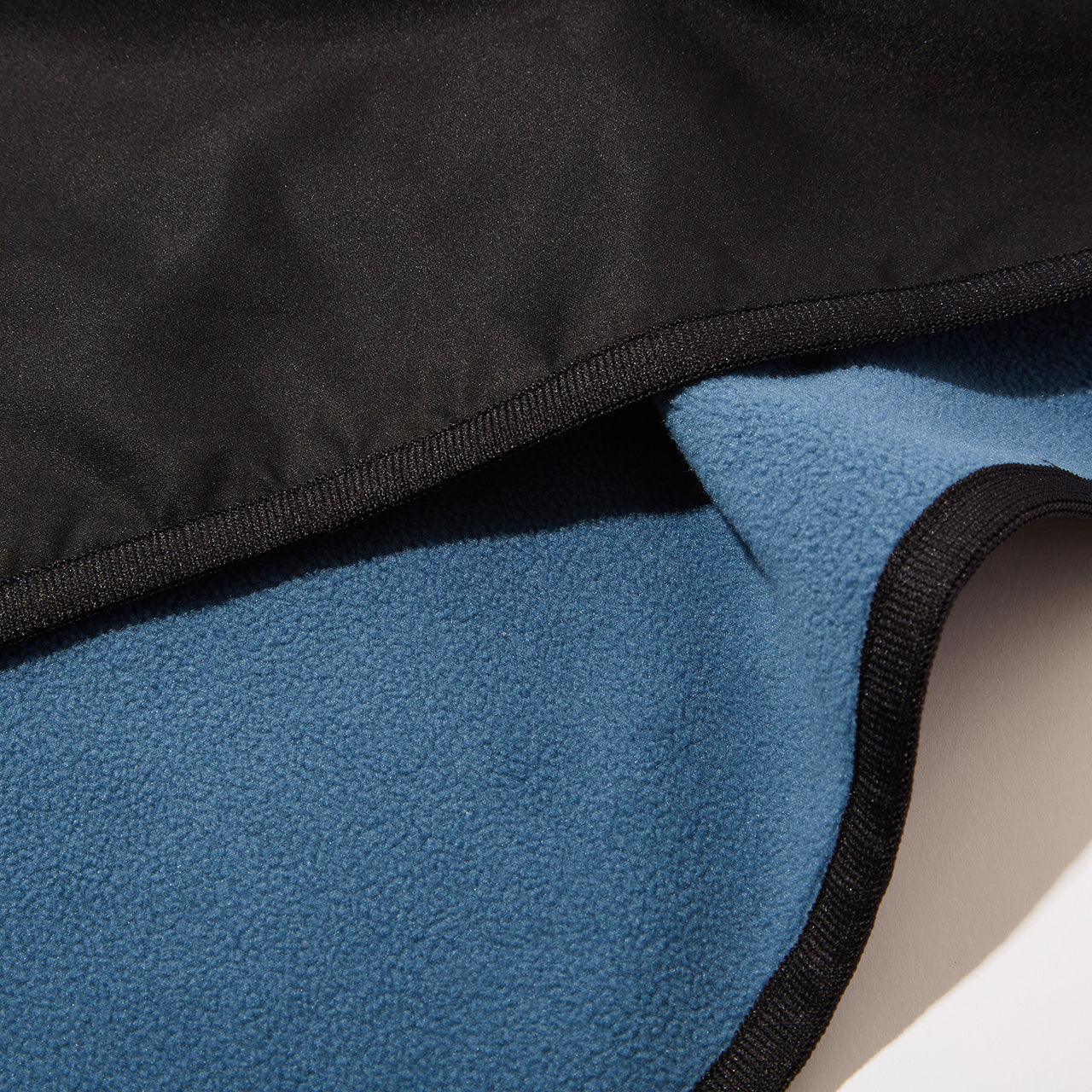 Diaspora skateboards Pocketable Muffler Blue Black