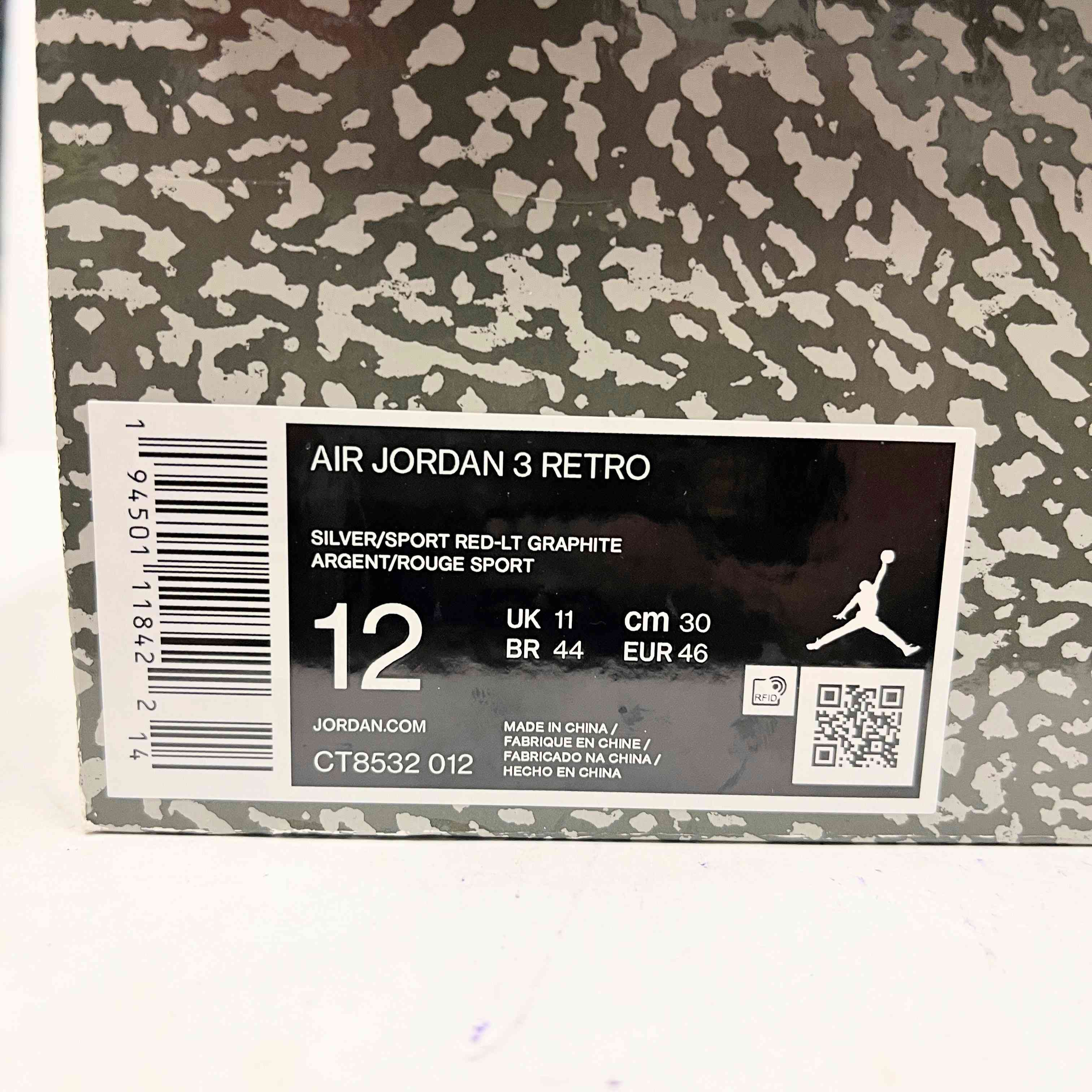 【US12】 AIR JORDAN 3 RETRO CT8532-012 【USED】
