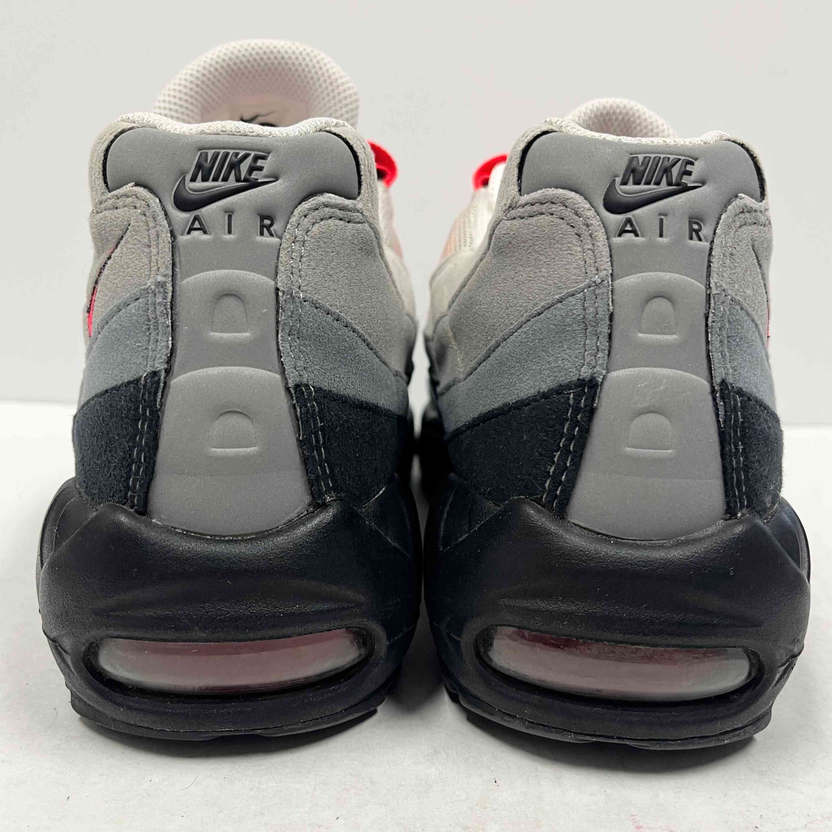 【US10】 NIKE AIR MAX 95 609048-106 【USED】