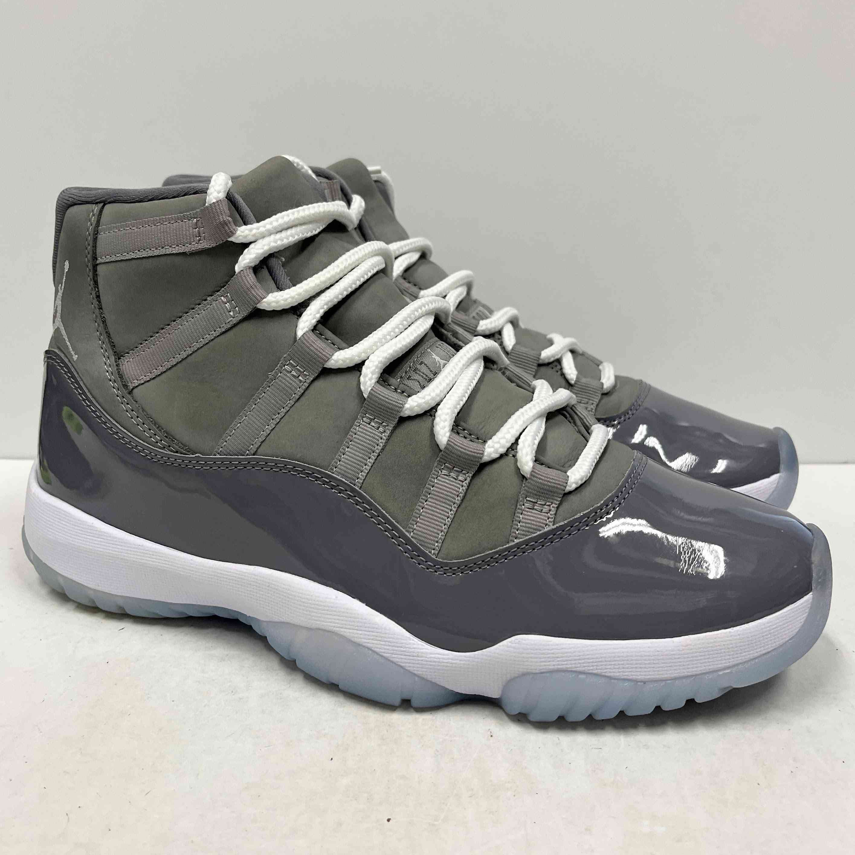 【US10】 AIR JORDAN 11 RETRO CT8012-005 【USED】