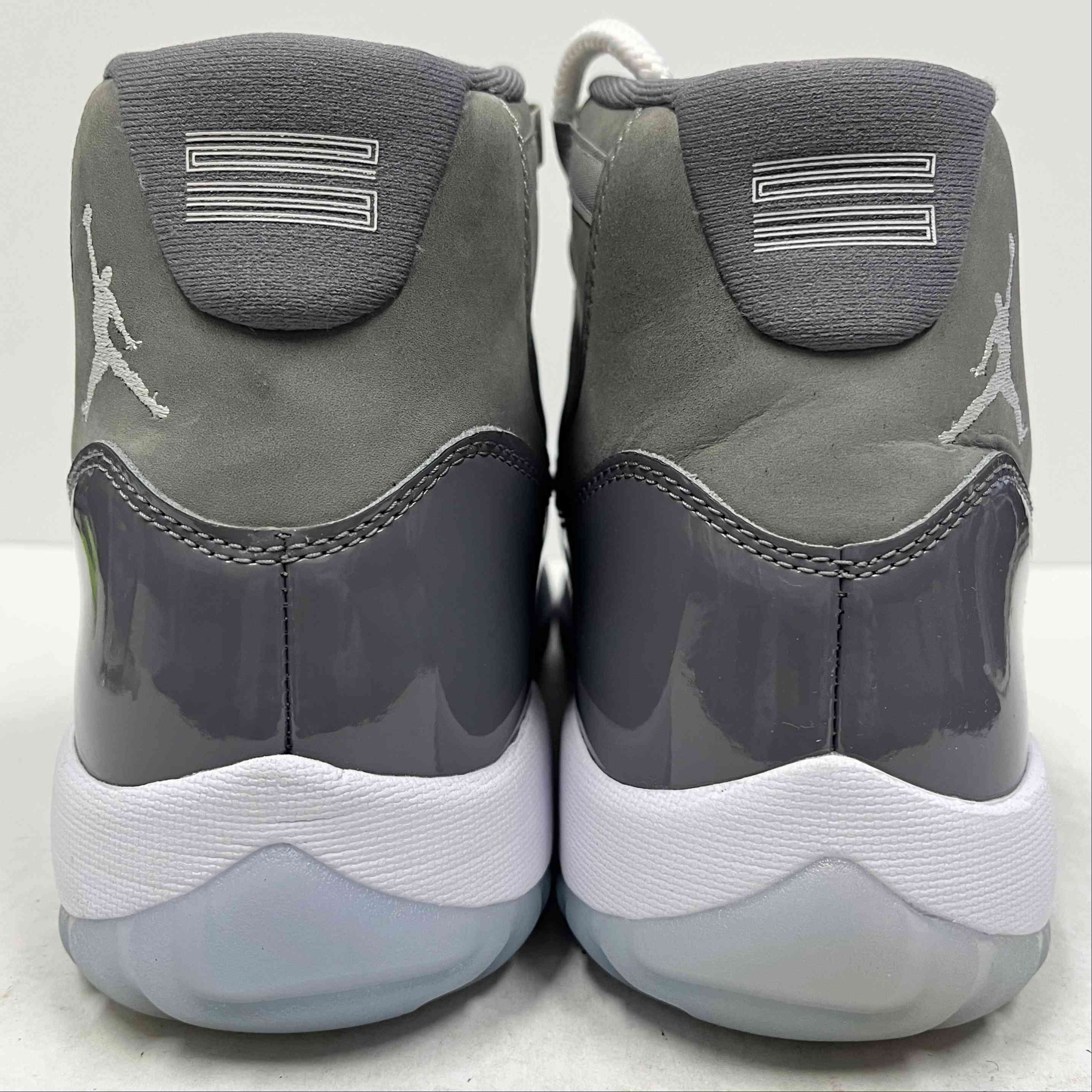 【US10】 AIR JORDAN 11 RETRO CT8012-005 【USED】