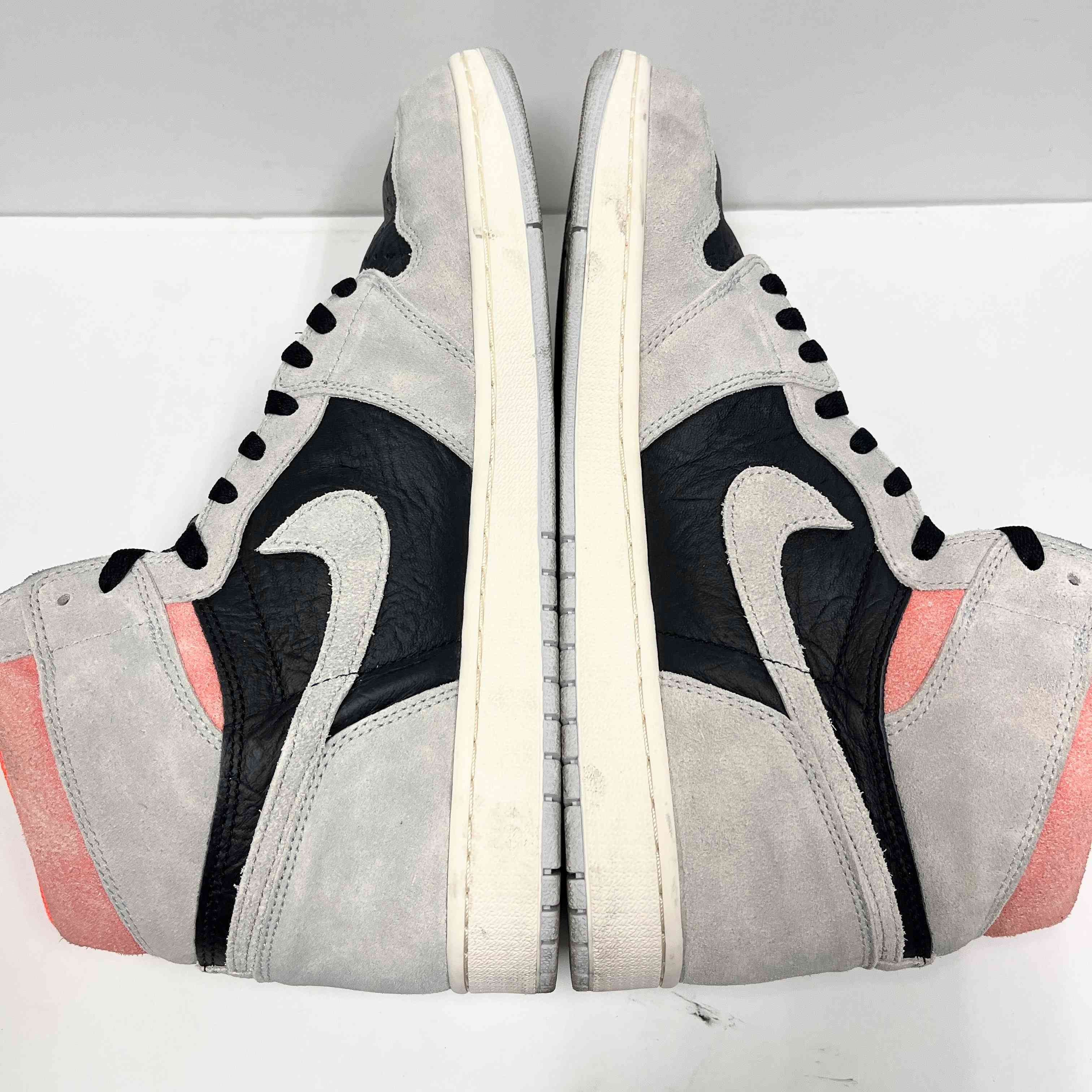 【US13】 AIR JORDAN 1 RETRO HIGH OG 555088-018 【USED】