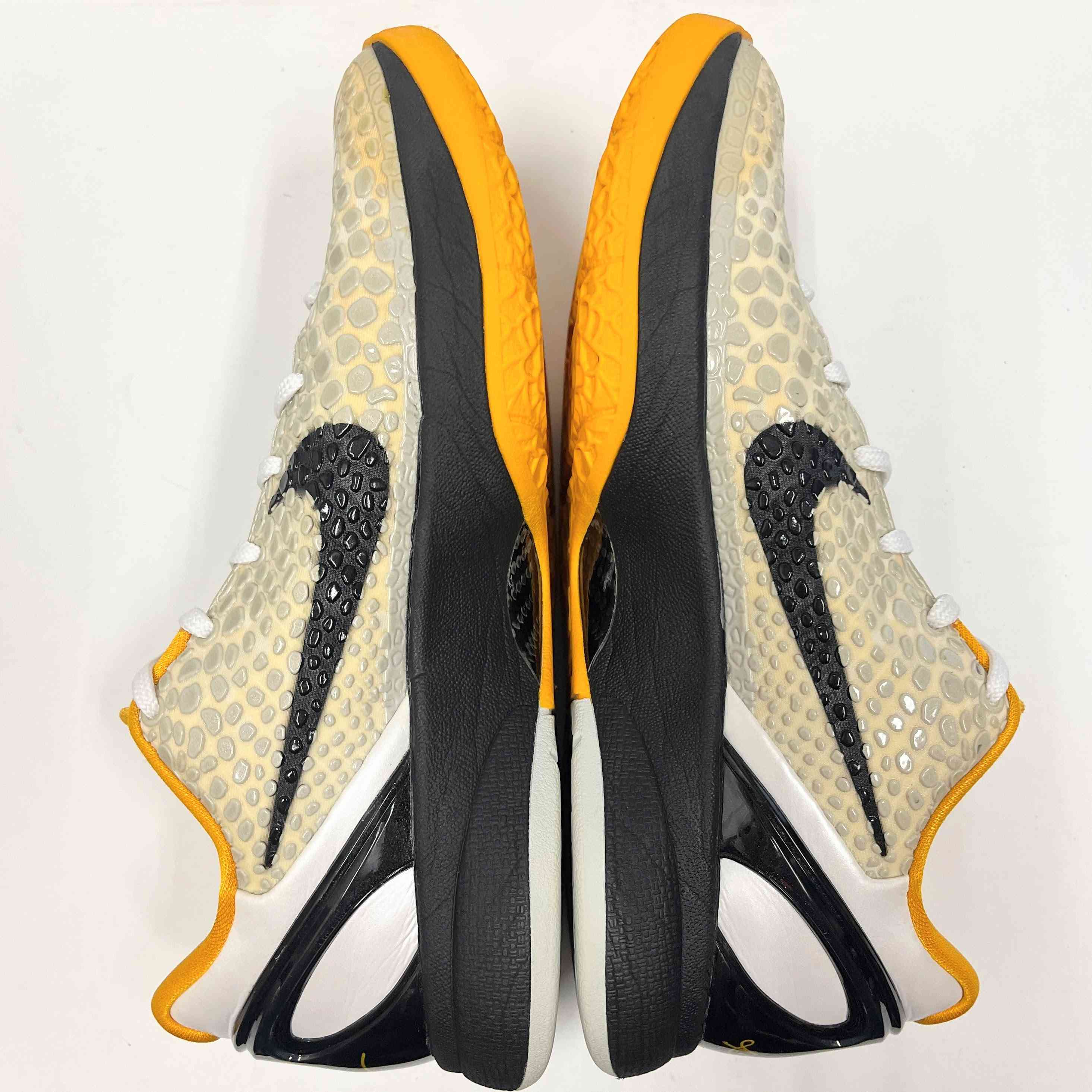 【US8】 NIKE KOBE 6 PROTRO CW2190-100 【USED】