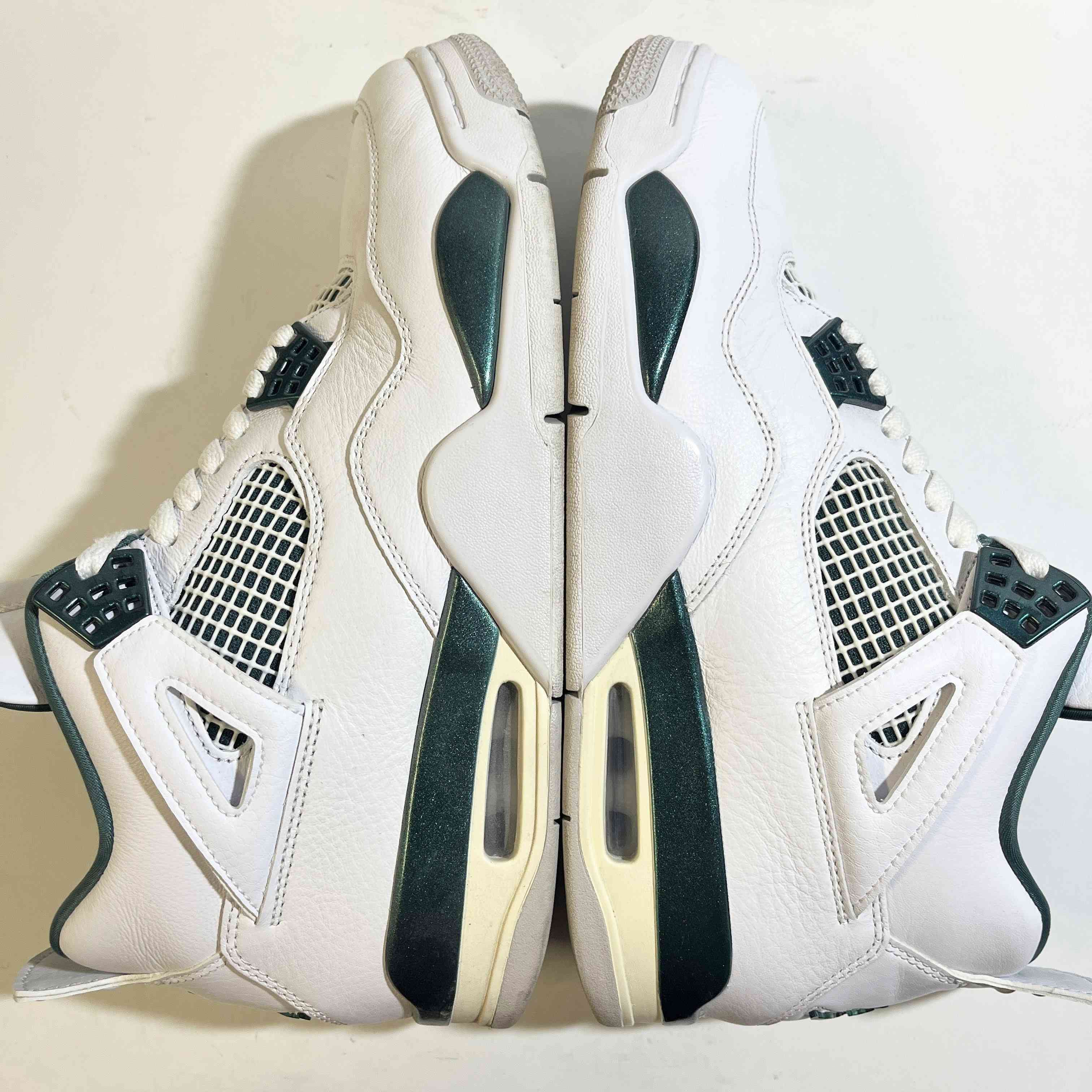 【US9.5】 AIR JORDAN 4 RETRO FQ8138-103 【USED】