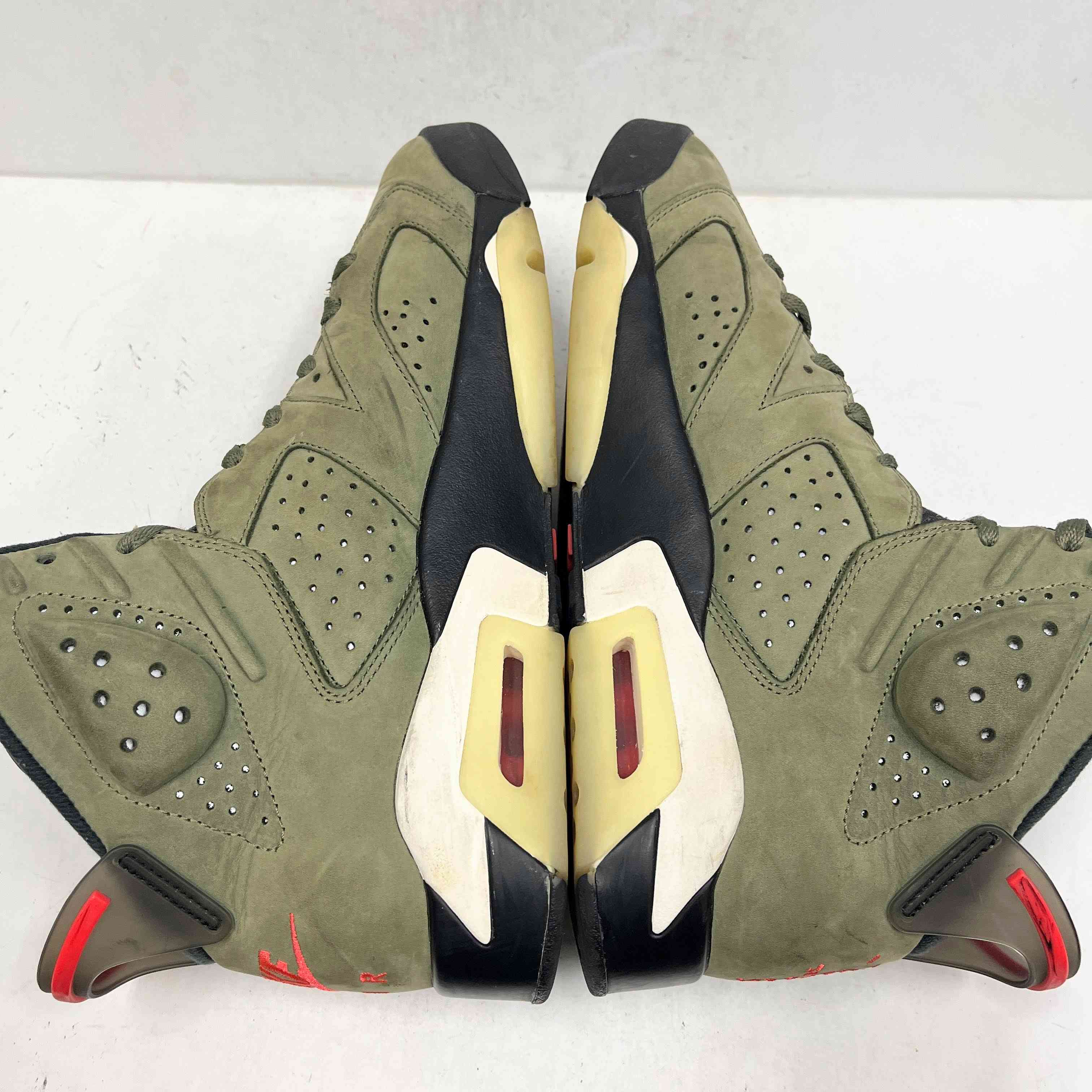 【US10】 AIR JORDAN 6 RETRO SP TRAVIS SCOTT CN1084-200 【USED】