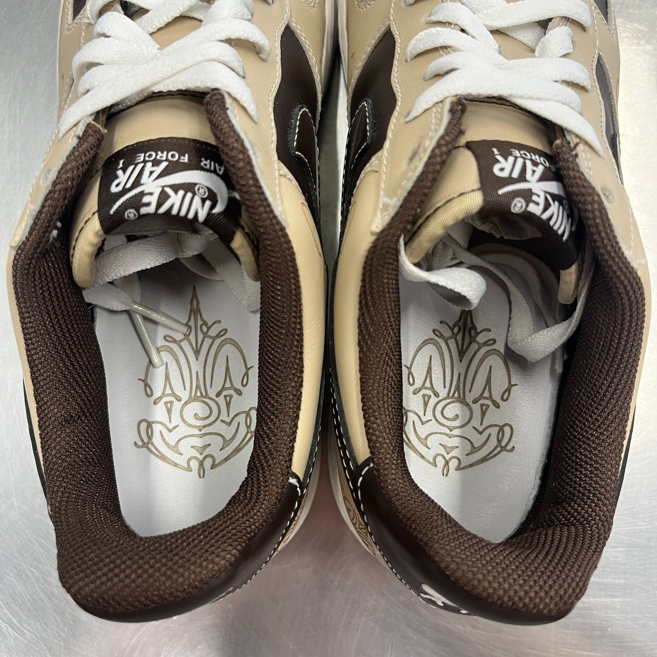 【US9】 NIKE AIR FORCE 1 BROWN PRIDE 307334-221 【USED】