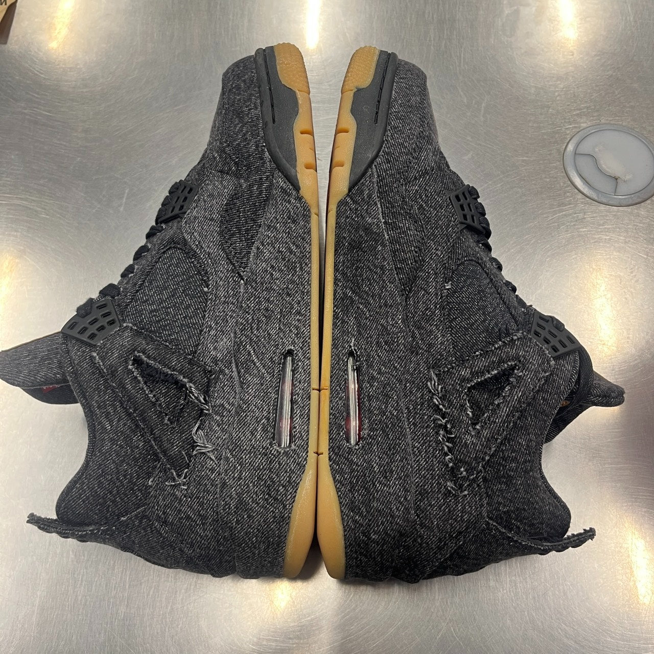 【US10.5】 AIR JORDAN 4 RETRO LEVIS NRG AO2571-001 【USED】