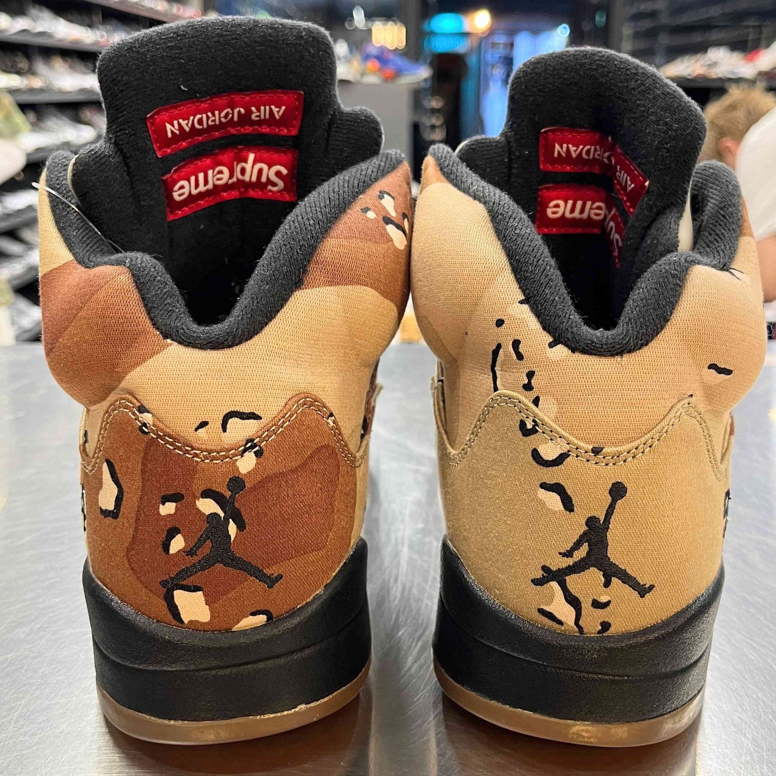 【US9】 AIR JORDAN 5 RETRO SUPREME SUPREME 824371-201 【USED】