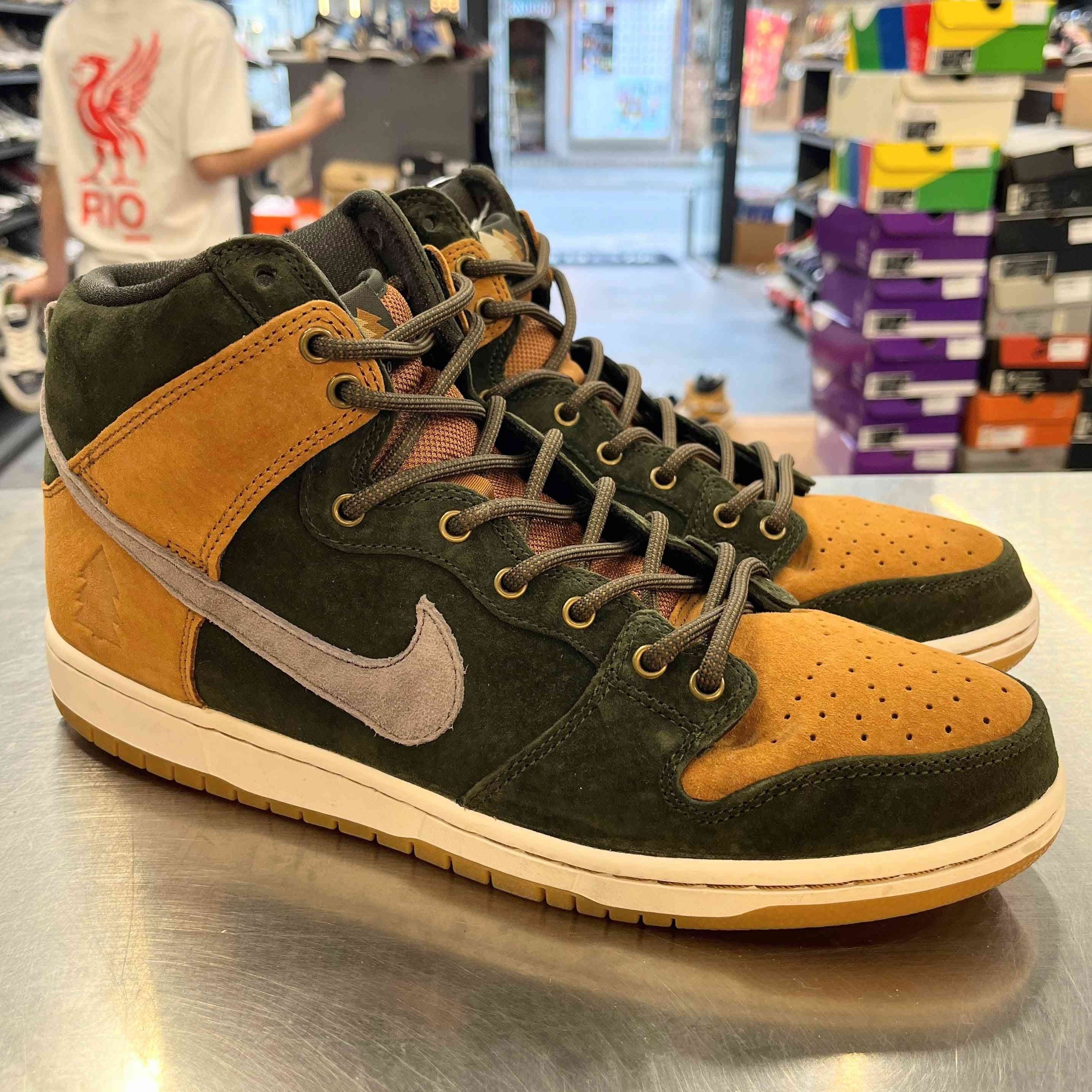 【US11】 NIKE SB SB DUNK HIGH PRM HG QS 839693-302 【USED】