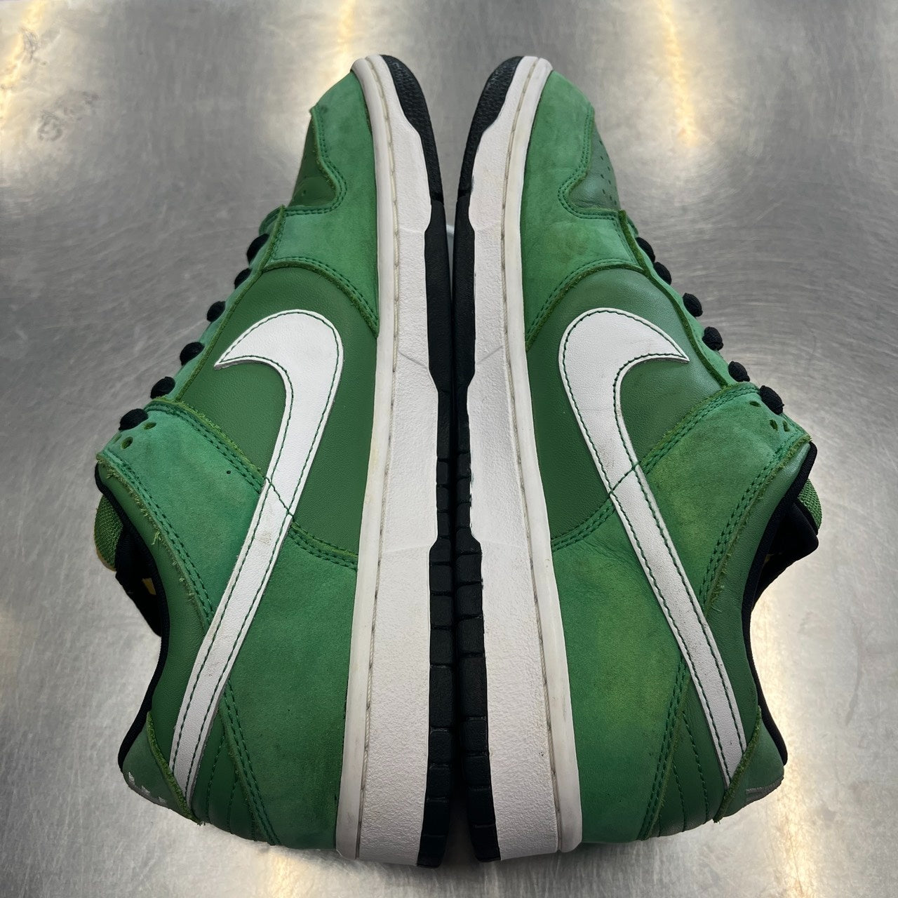 【US11】 NIKE SB DUNK LOW PRO SB Tokyo Green Taxi 304292-311 【USED】