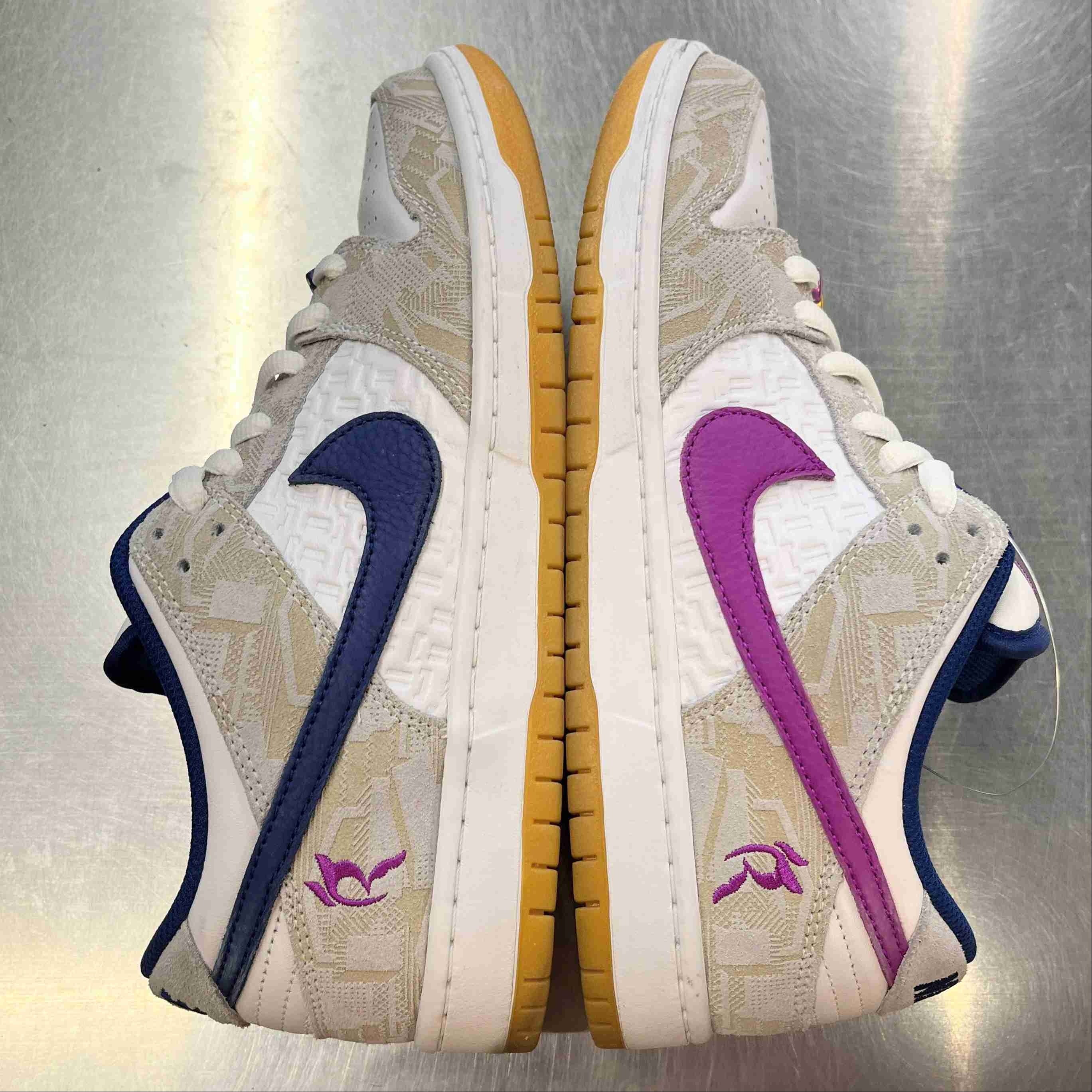 【US10】 NIKE SB SB DUNK LOW PRM RL RAYSSA LEAL FZ5251-001 【USED】