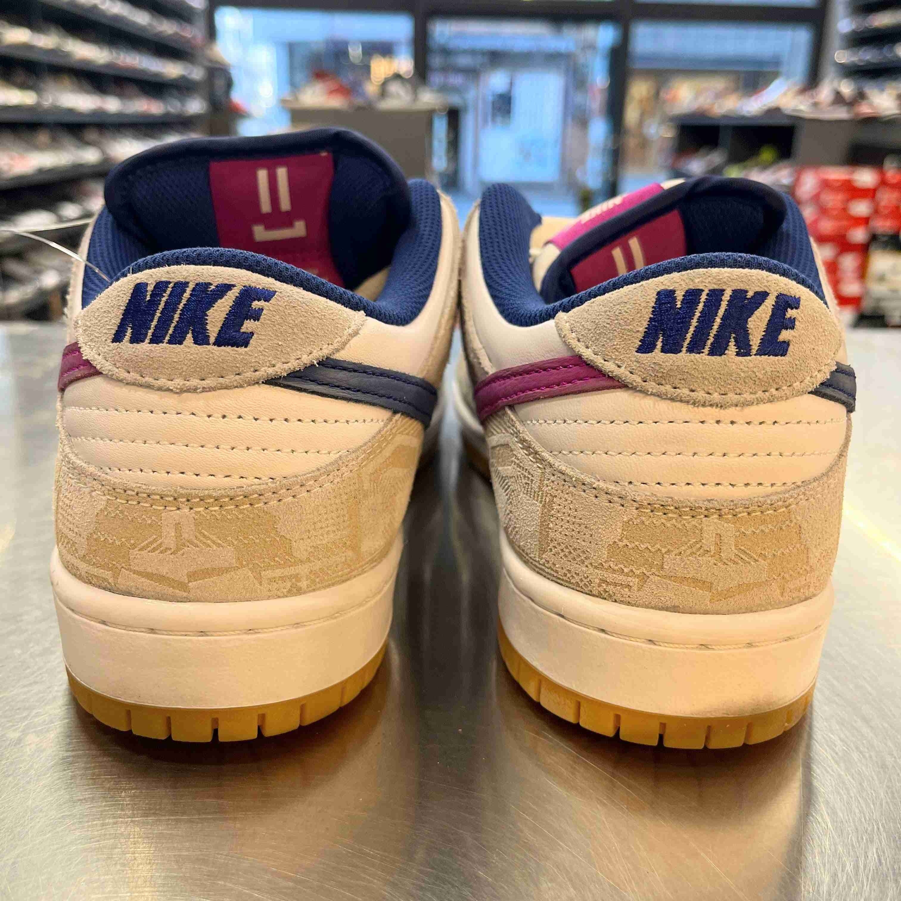 【US10】 NIKE SB SB DUNK LOW PRM RL RAYSSA LEAL FZ5251-001 【USED】