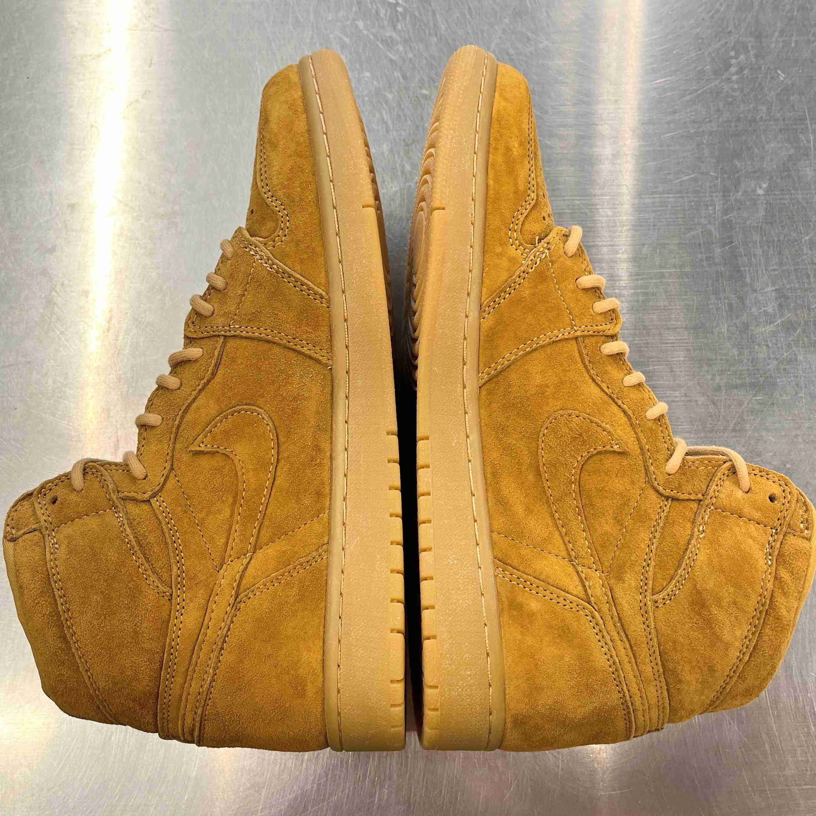 【US10】 AIR JORDAN 1 RETRO HIGH OG 555088-710 【USED】