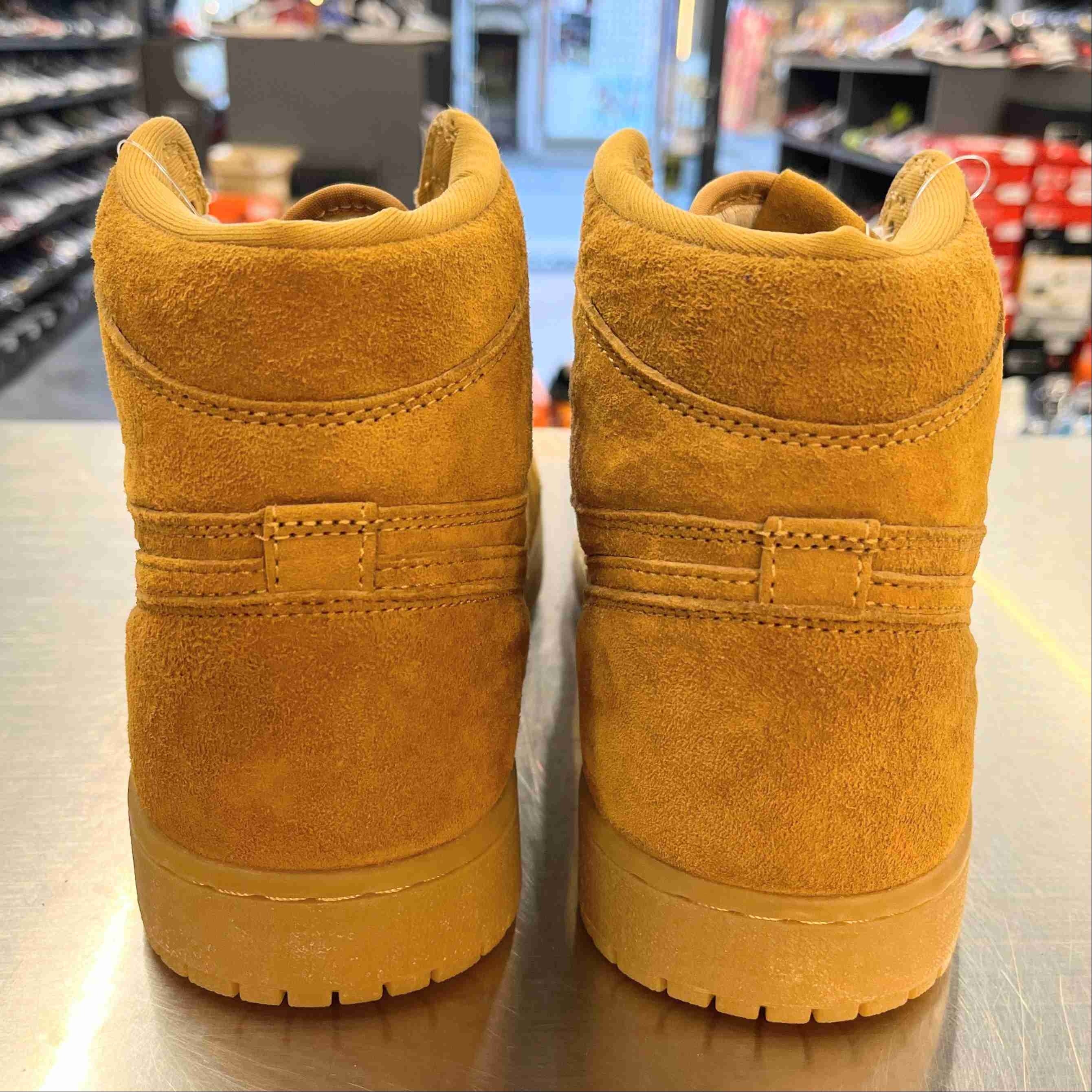 【US10】 AIR JORDAN 1 RETRO HIGH OG 555088-710 【USED】
