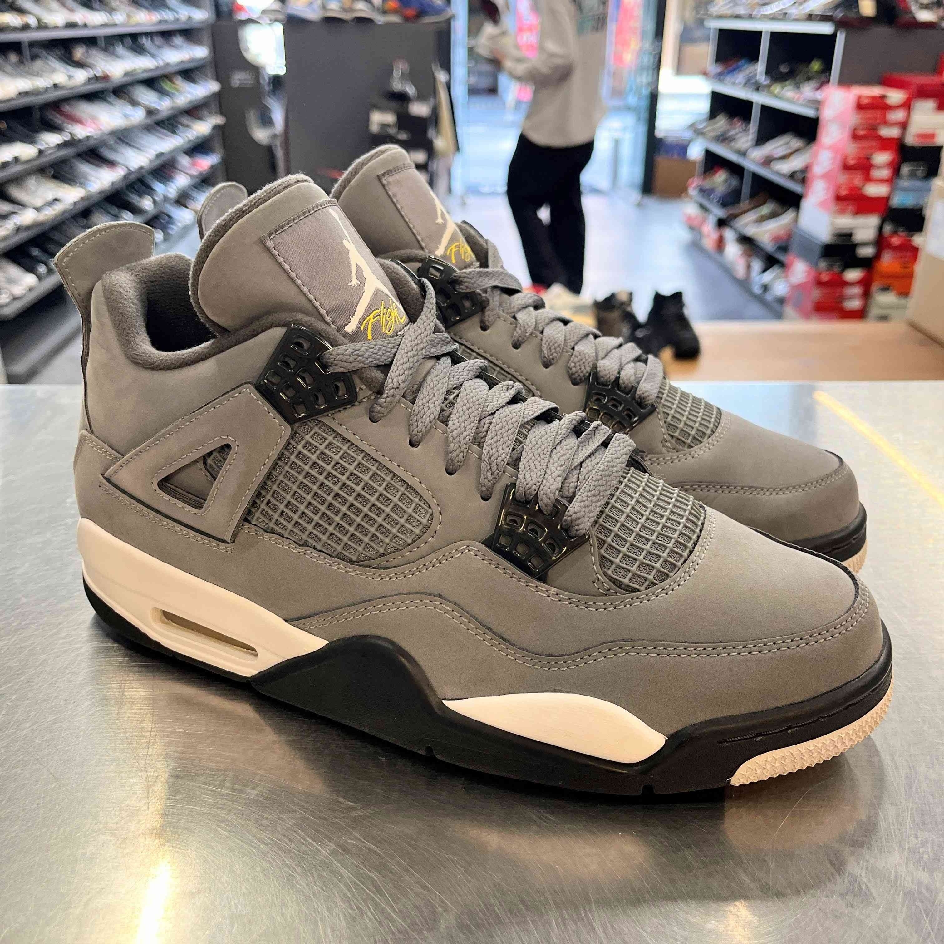 【US9.5】 AIR JORDAN 4 RETRO 308497-007 【USED】