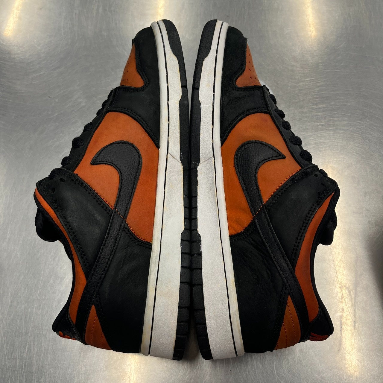 【US9.5】 NIKE SB DUNK LOW PRO SB ORANGE FLASH 304292-801 【USED】
