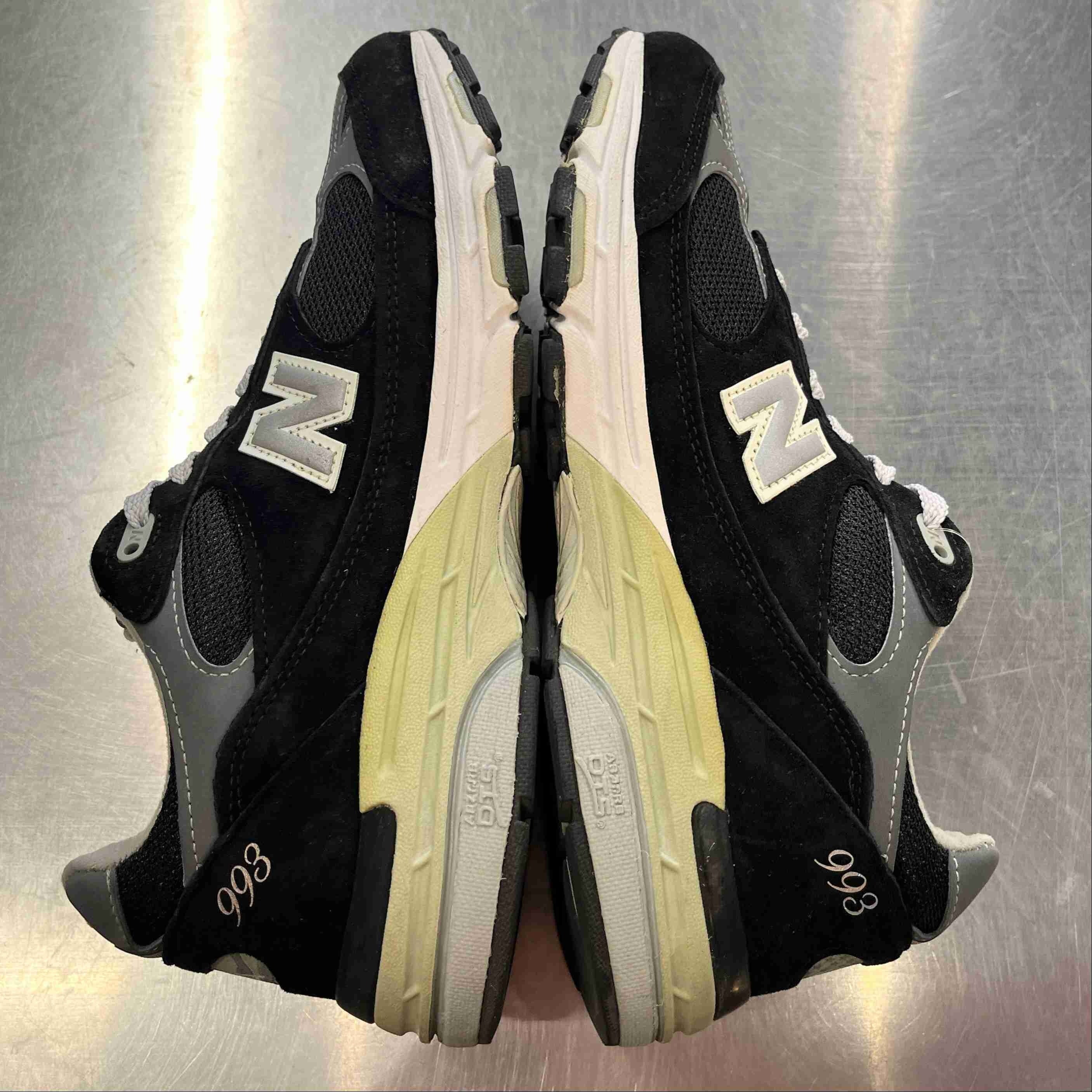 【US9】 New Balance MR993BK 【USED】