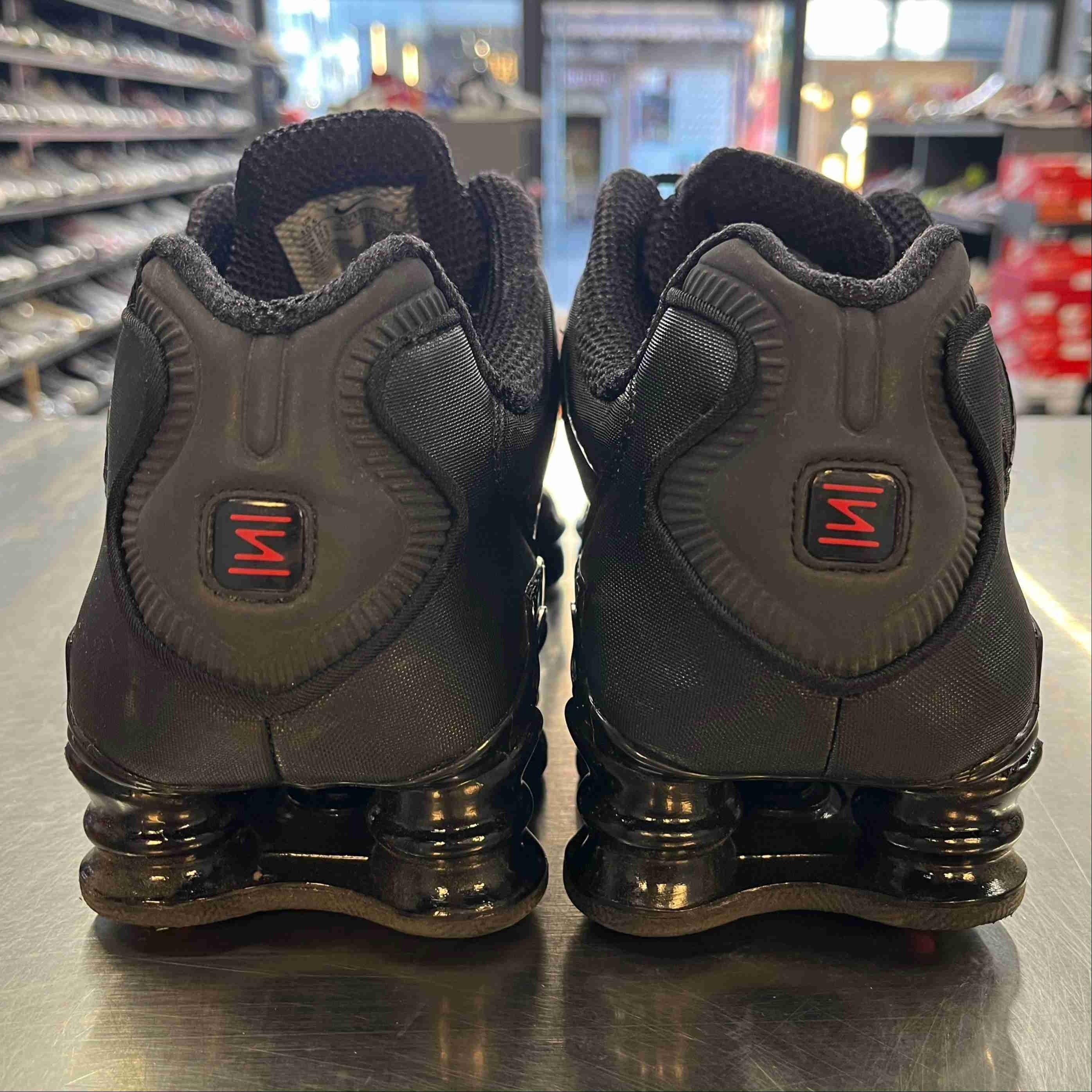 【US10.5】 NIKE SHOX TL AV3595-002 【USED】