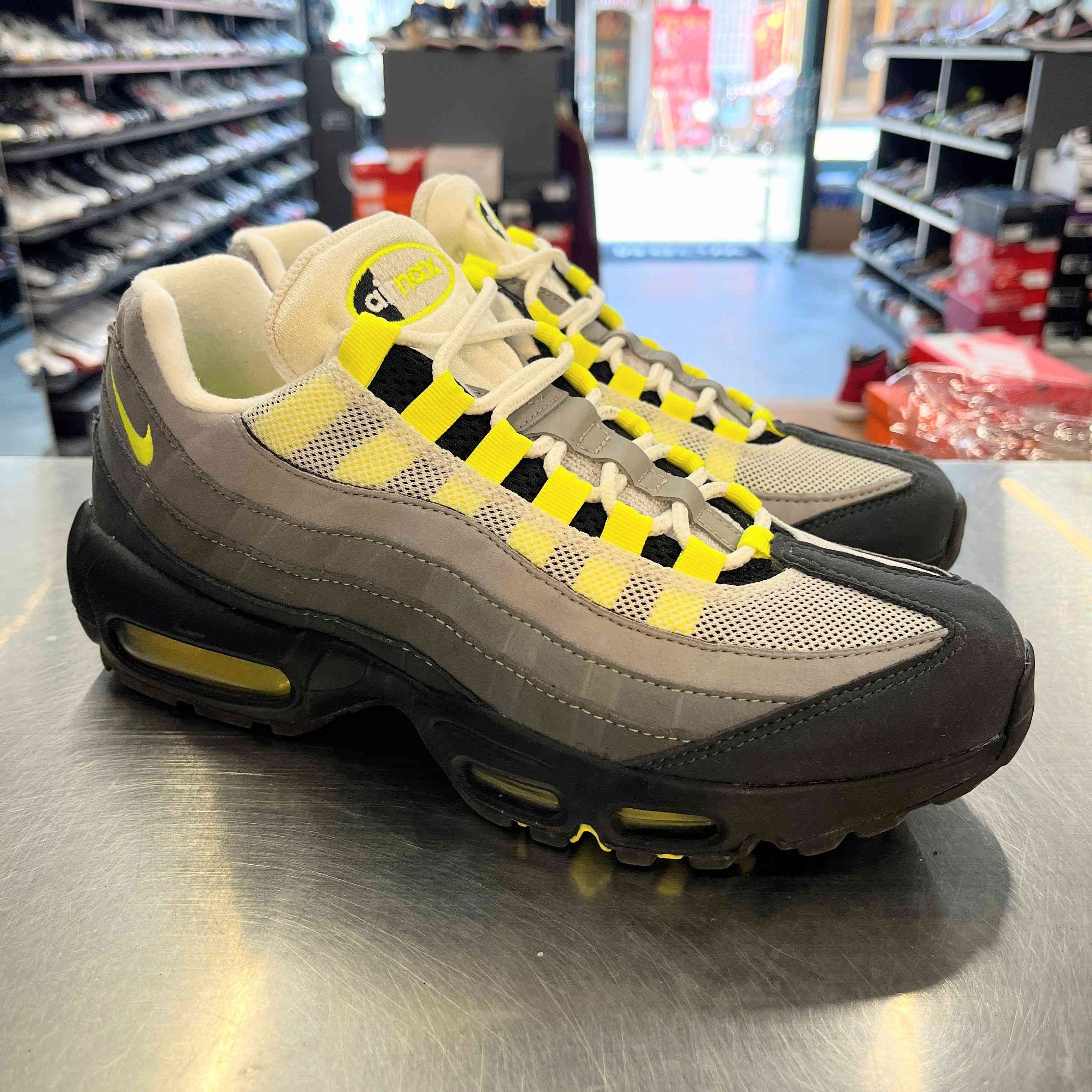 【US7.5】 NIKE AIR MAX 95 OG CT1689-001 【USED】