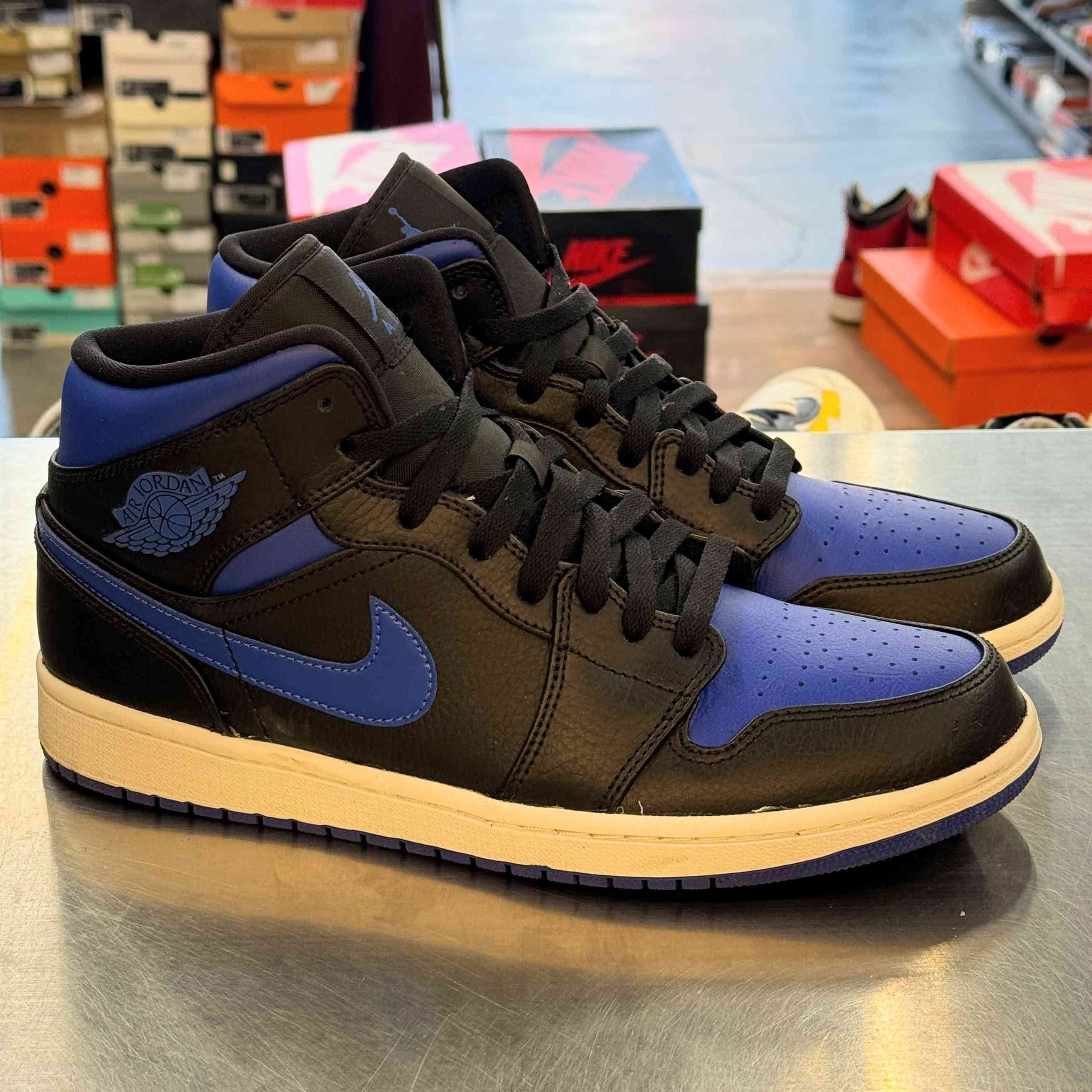 【US9.5】 AIR JORDAN 1 MID 554724-068 【USED】