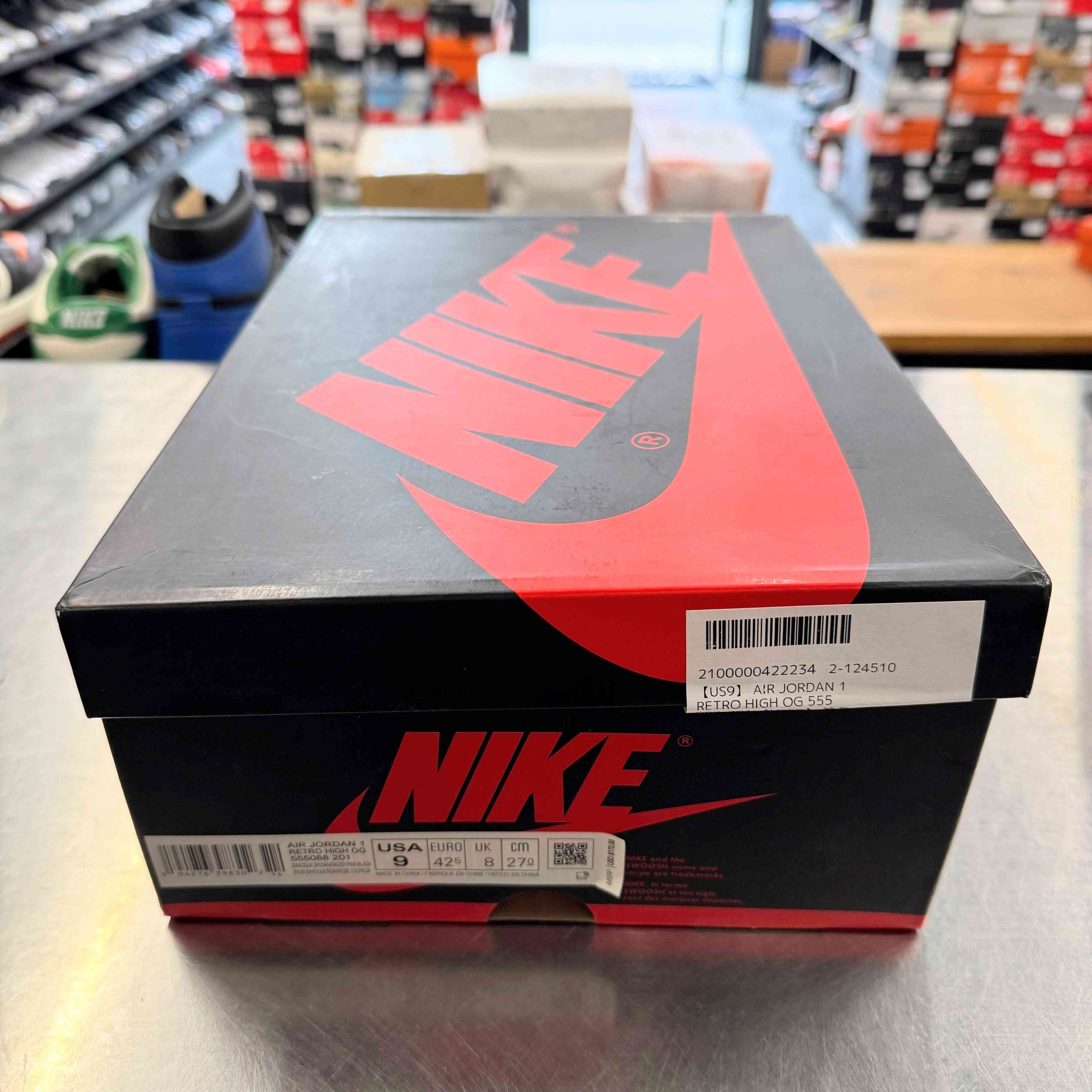【US9】 AIR JORDAN 1 RETRO HIGH OG 555088-201 【USED】