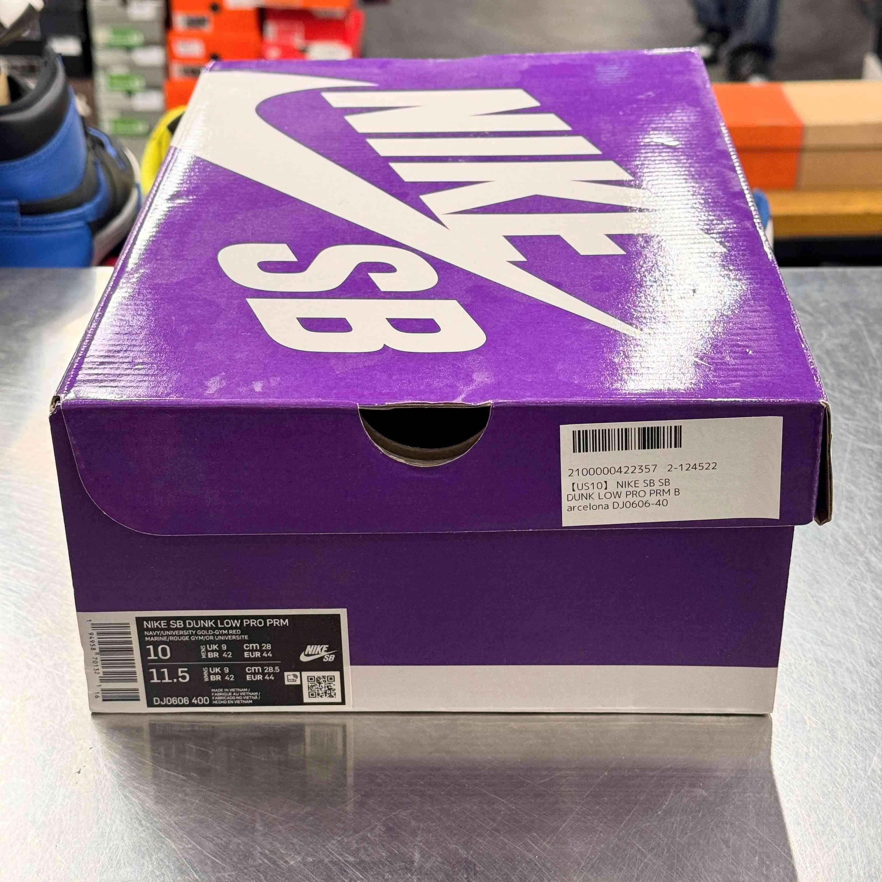 【US10】 NIKE SB SB DUNK LOW PRO PRM Barcelona DJ0606-400 【USED】