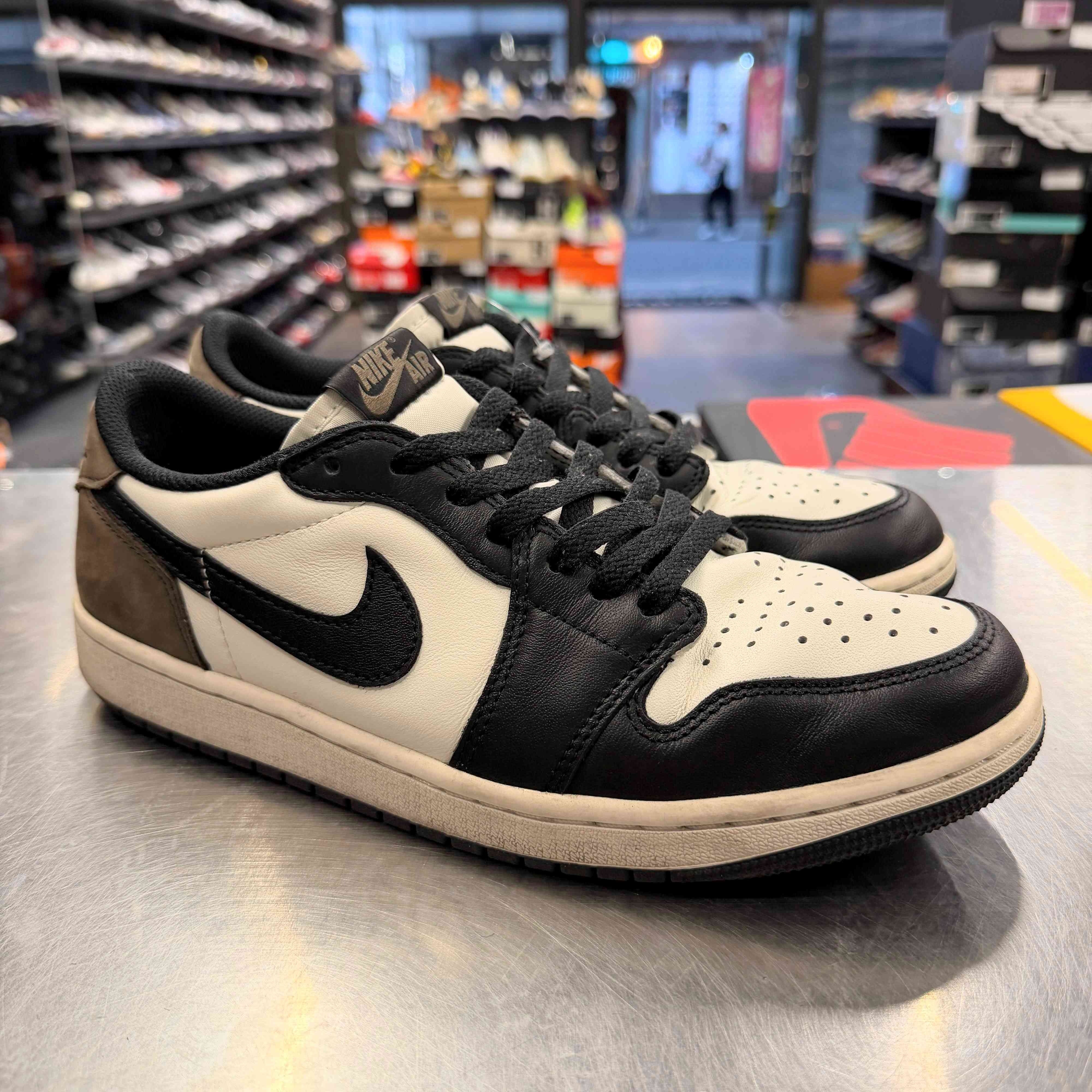 【US9】 AIR JORDAN 1 RETRO LOW OG CZ0790-102 【USED】