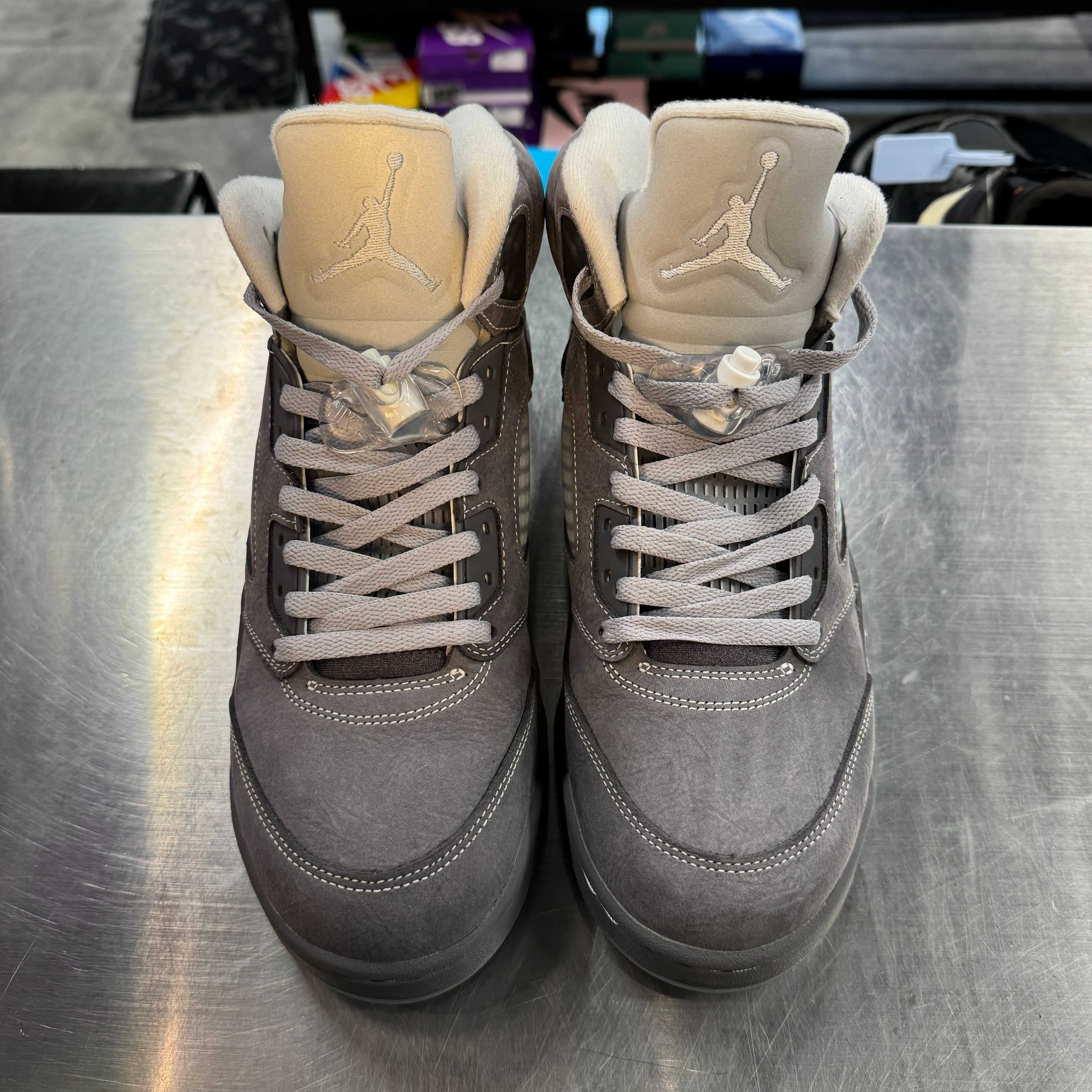 【US9.5】 AIR JORDAN 5 RETRO Wolf Grey DD0587-002 【USED】