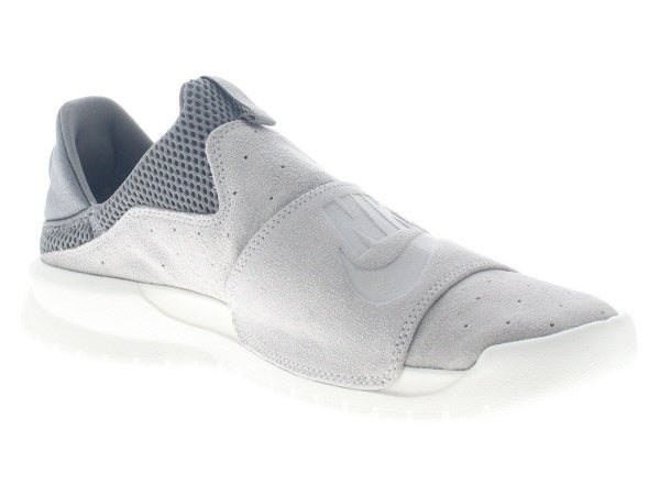 【US8】 NIKE BENASSI SLP 882410-002 【DS】