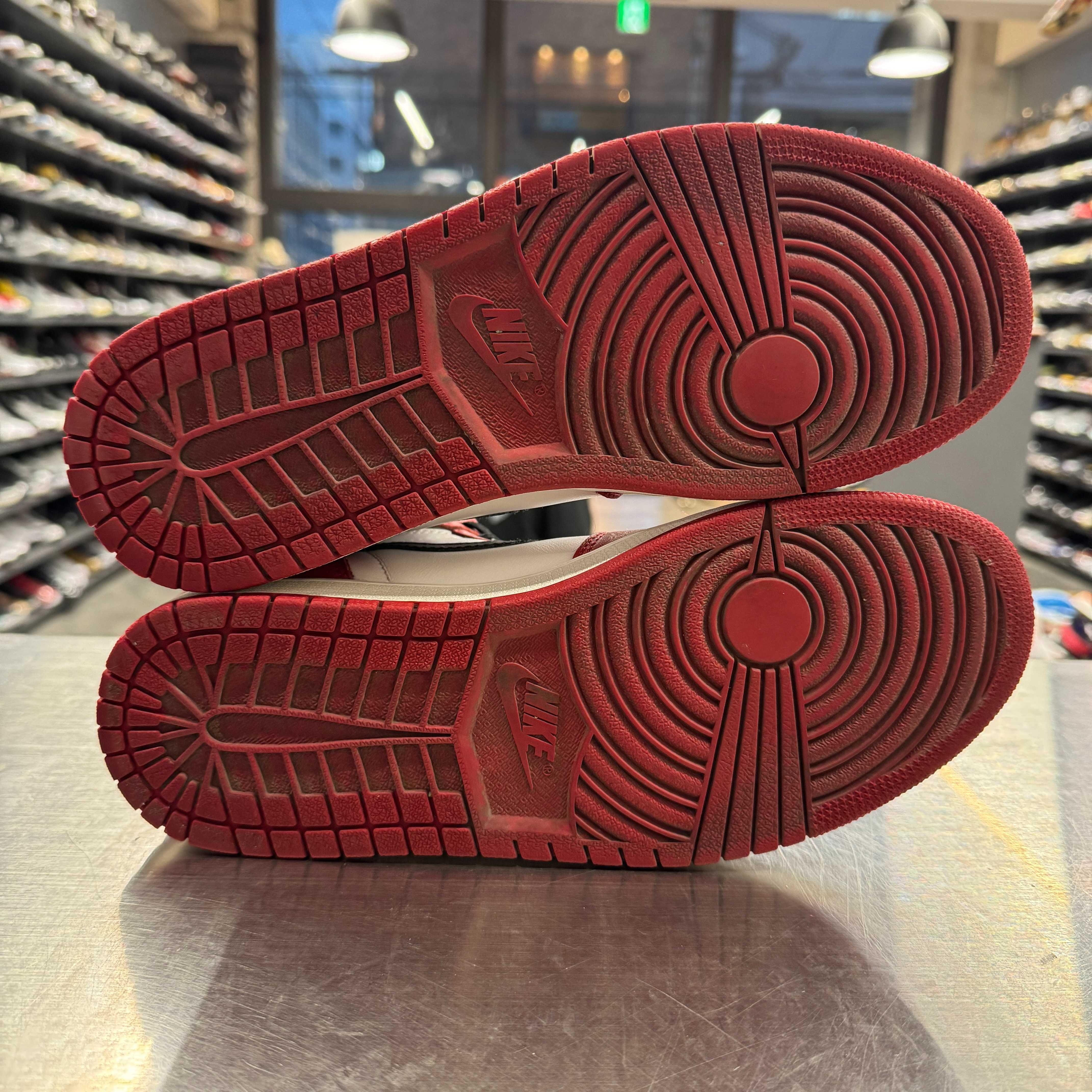 【US10】 AIR JORDAN 1 RETRO HIGH OG CHICAGO 555088-101 【USED】