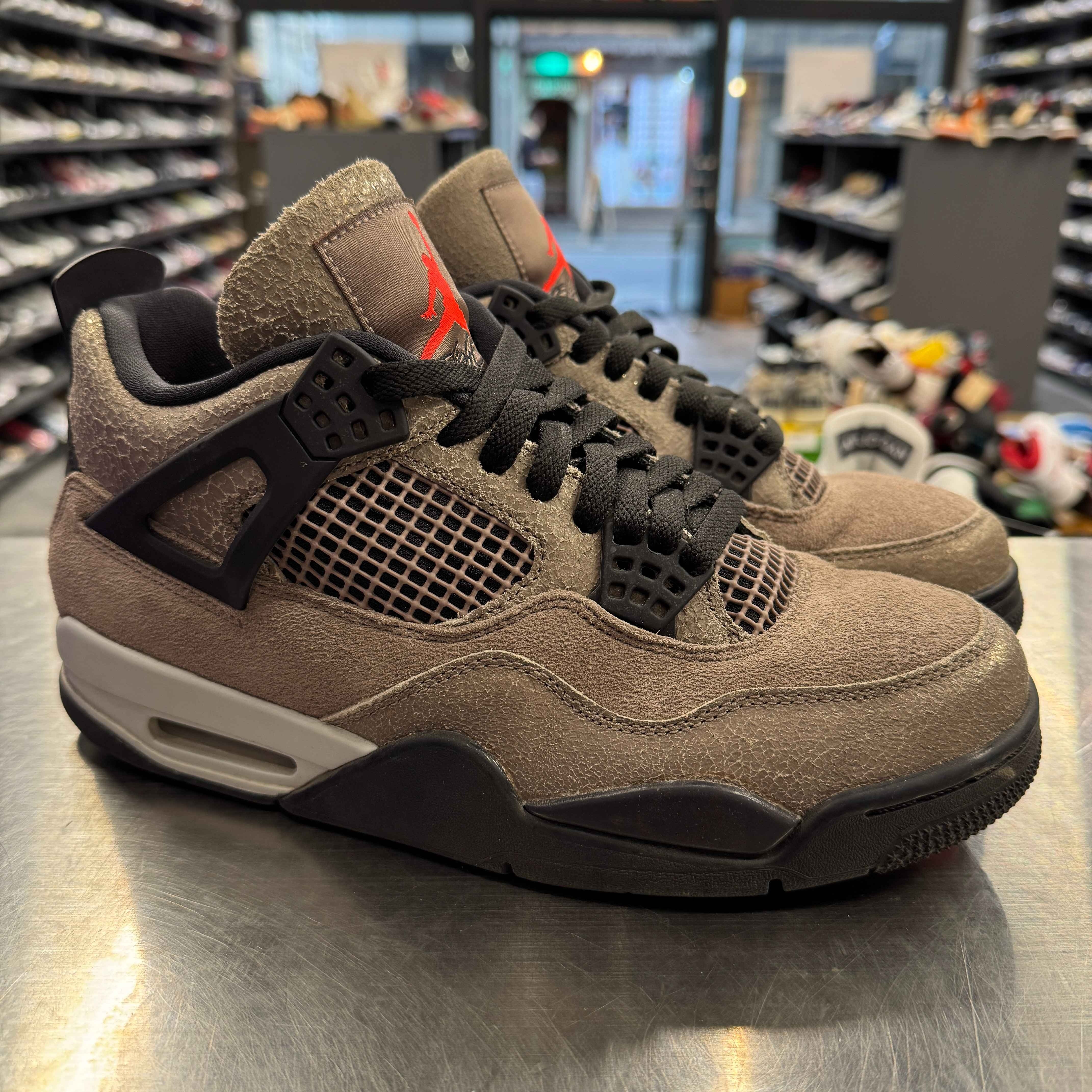 【US8】 AIR JORDAN 4 RETRO DB0732-200 【USED】