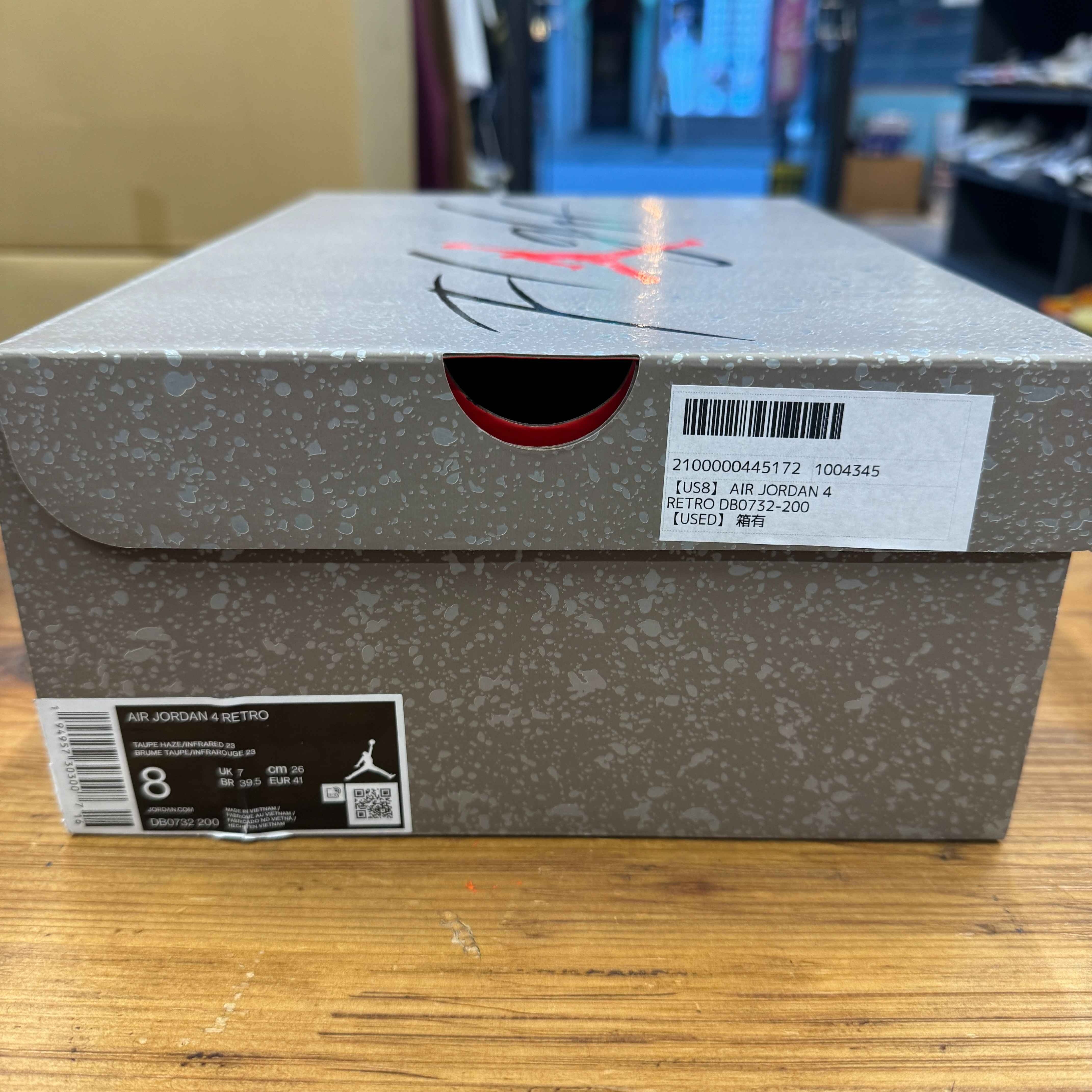 【US8】 AIR JORDAN 4 RETRO DB0732-200 【USED】