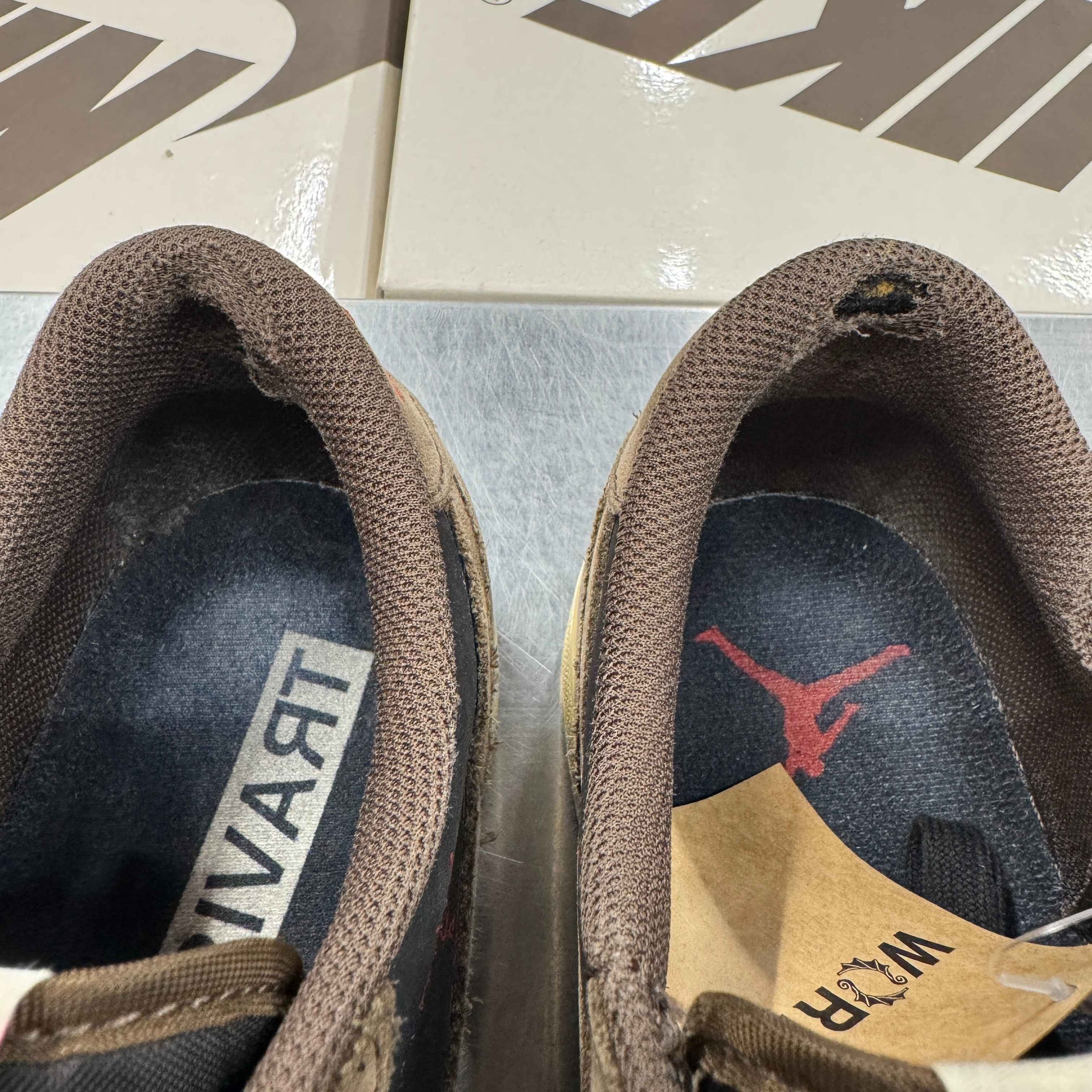 【US9.5】 AIR JORDAN 1 LOW OG SP TRAVIS SCOTT CQ4277-001 【USED】