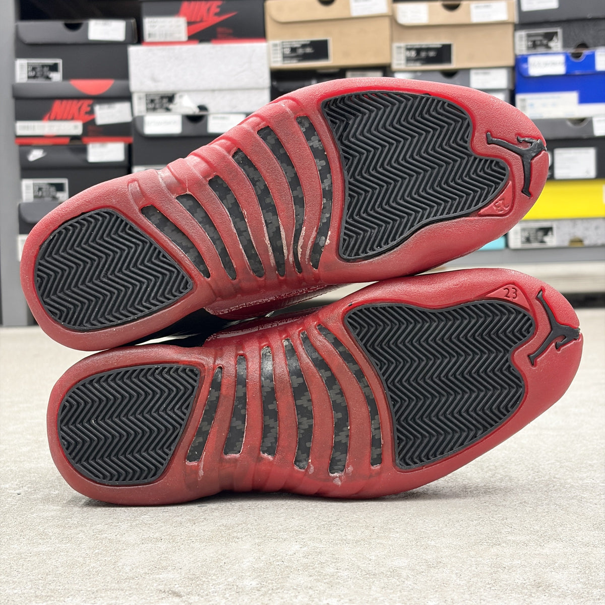 【US9】 AIR JORDAN 12 FLU GAME 130690-061 【DS】