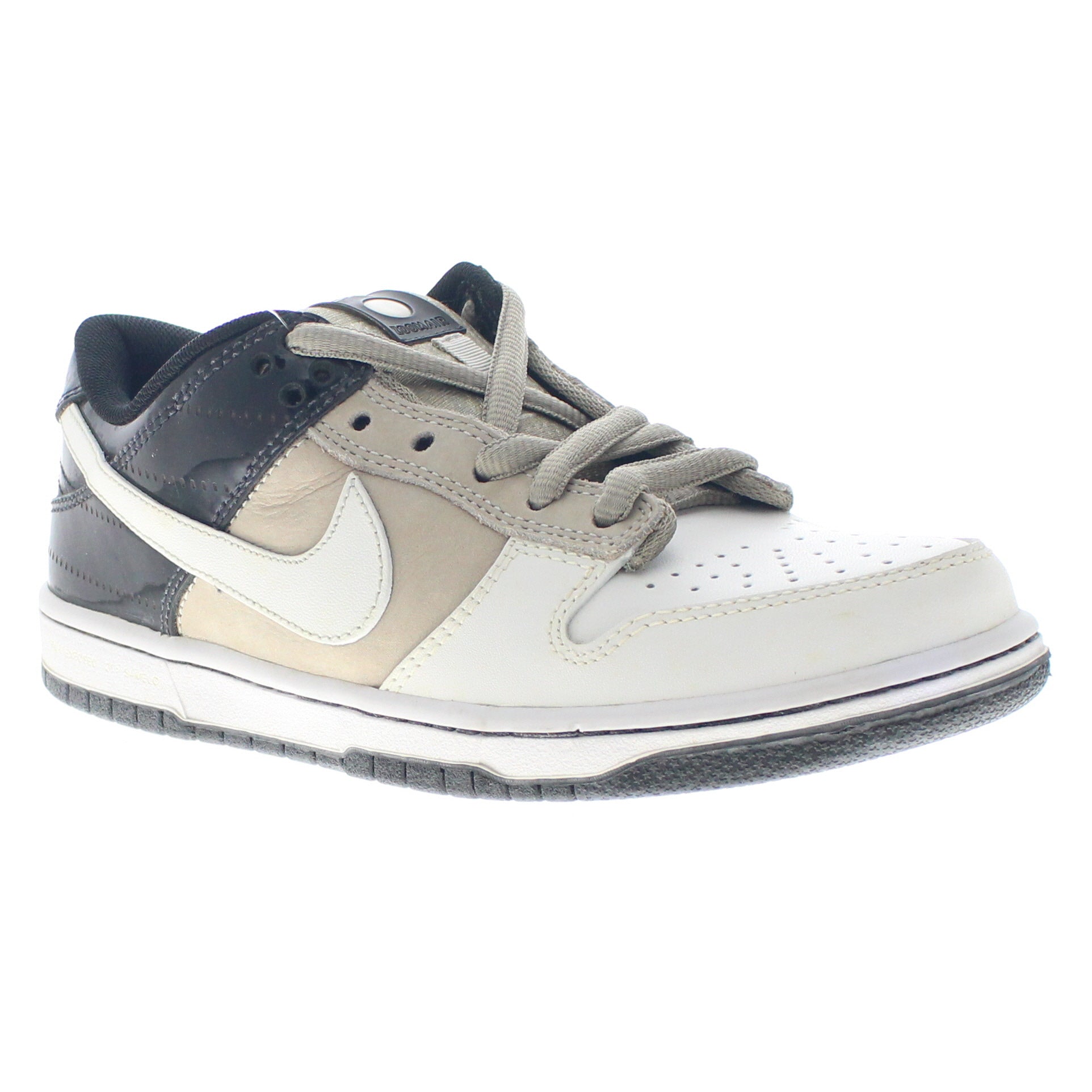Nike SB Dunk Low EMB Pro "Flavio Samelo"