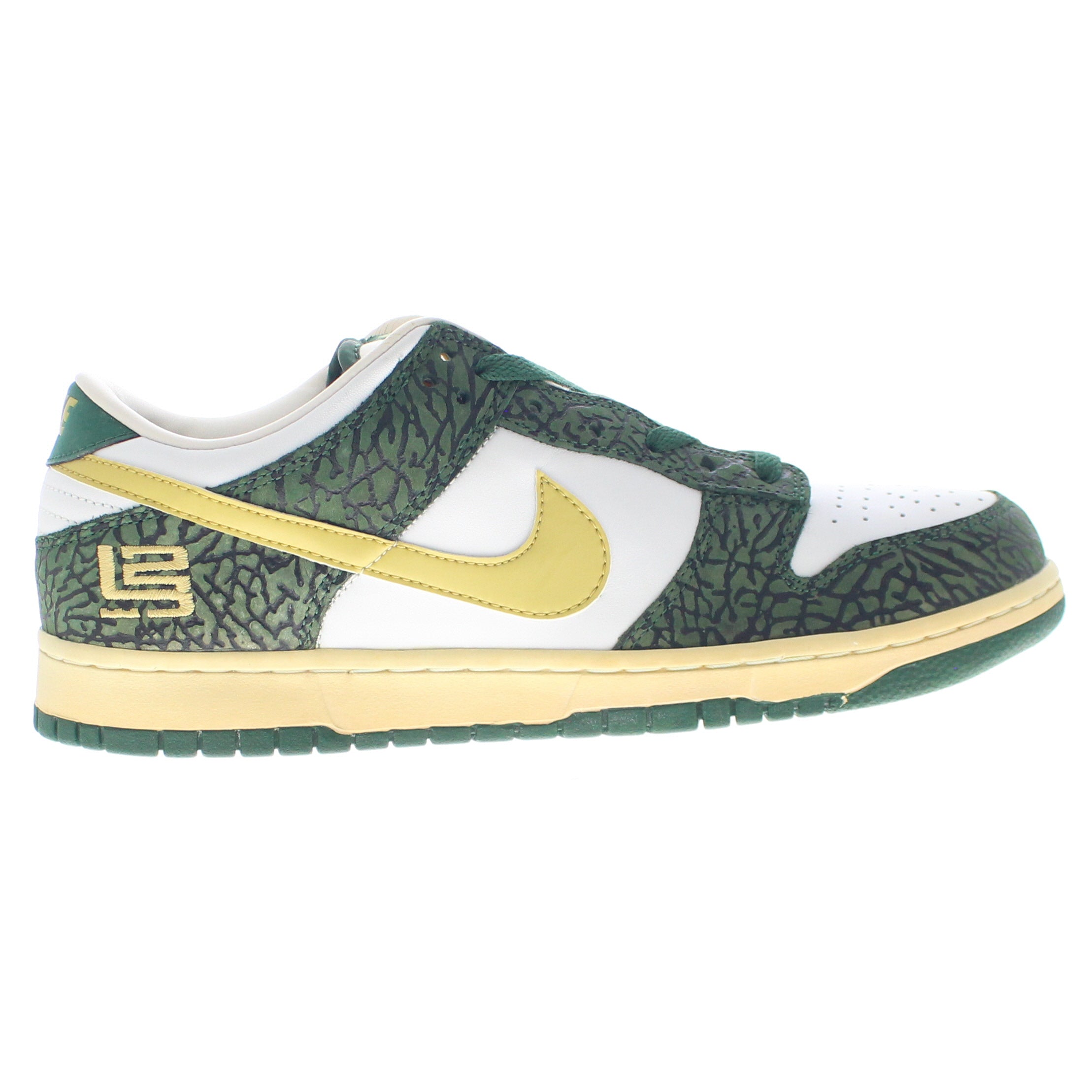 Nike Dunk Low "LeBron James SVSM PE"