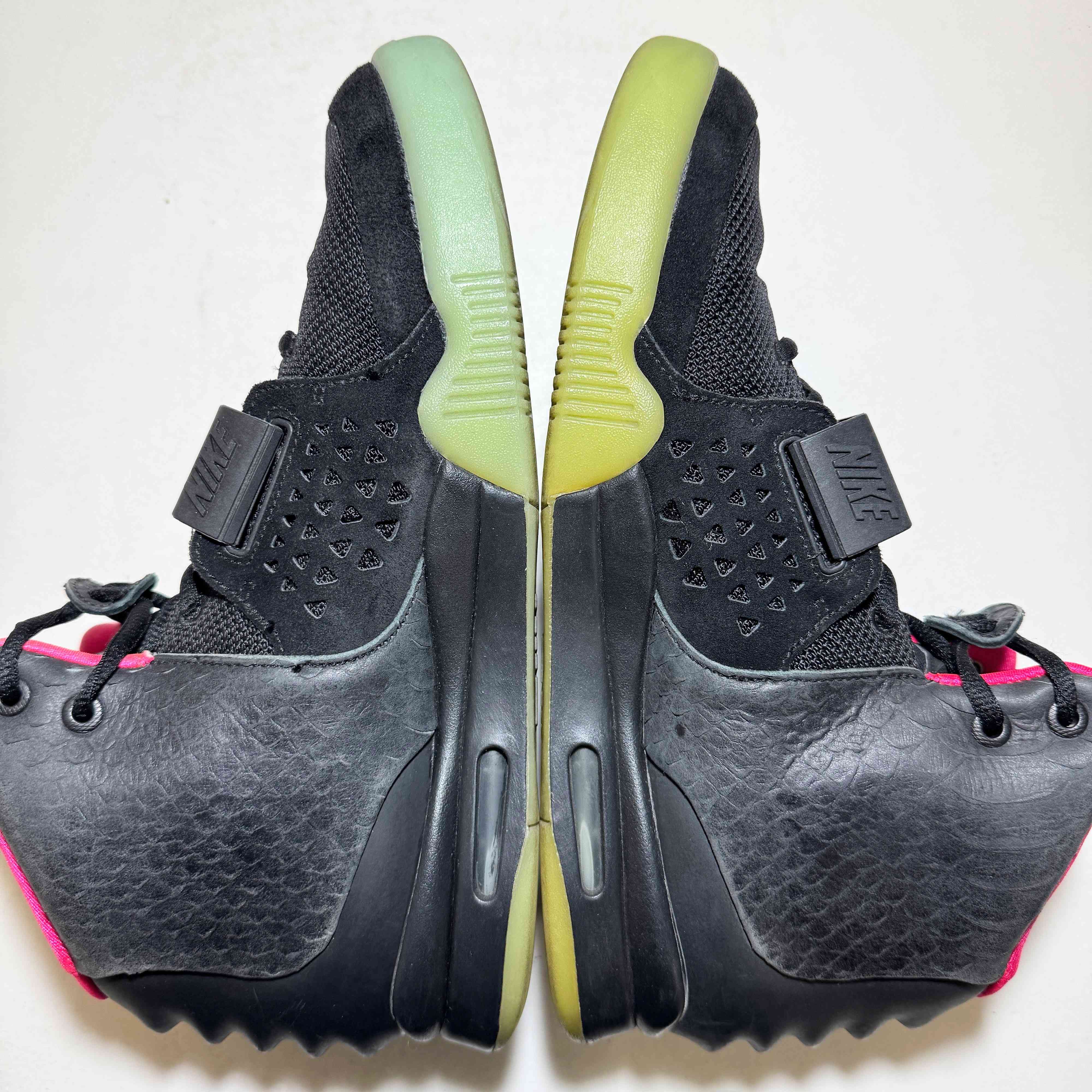 【US10】 NIKE AIR YEEZY 2 NRG 508214-006 【USED】