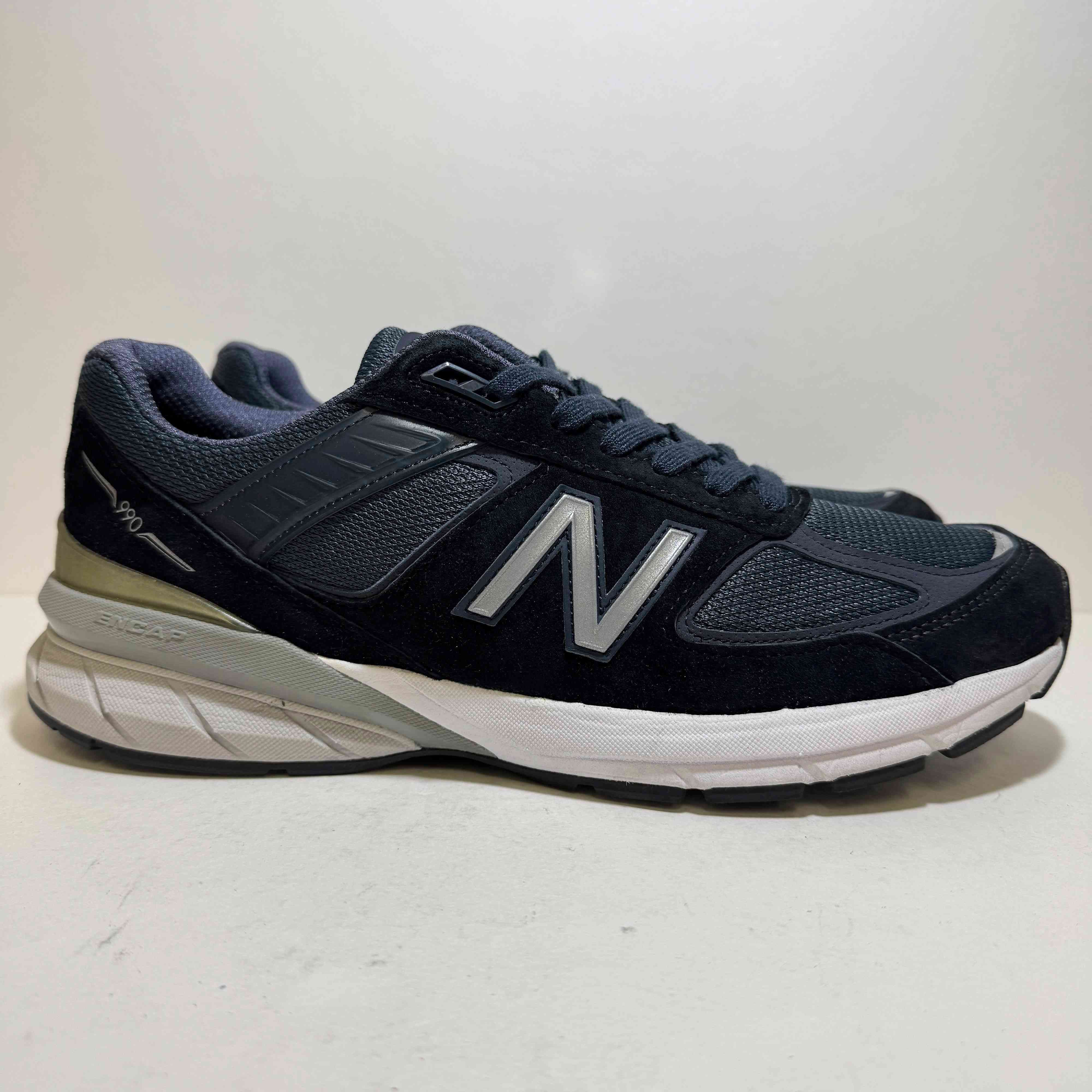 【US10.5】 NEW BALANCE M990NV5 【USED】