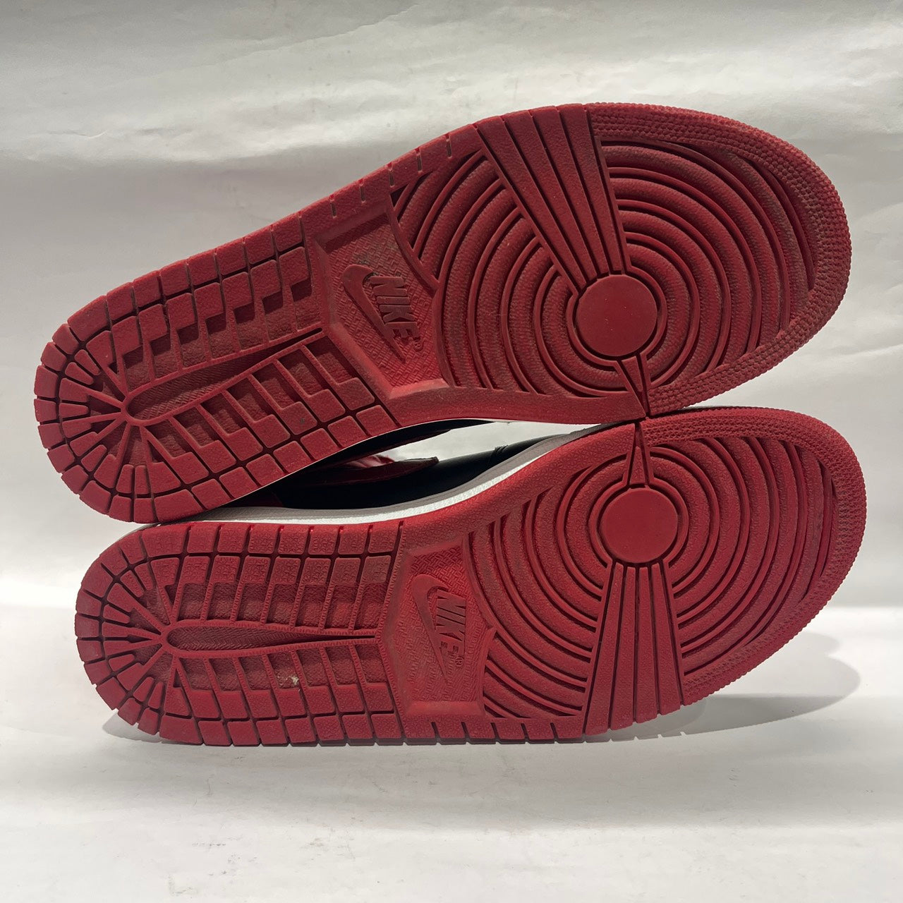 【US9】 AIR JORDAN 1 RETRO HIGH OG Bred  555088-023 【USED】