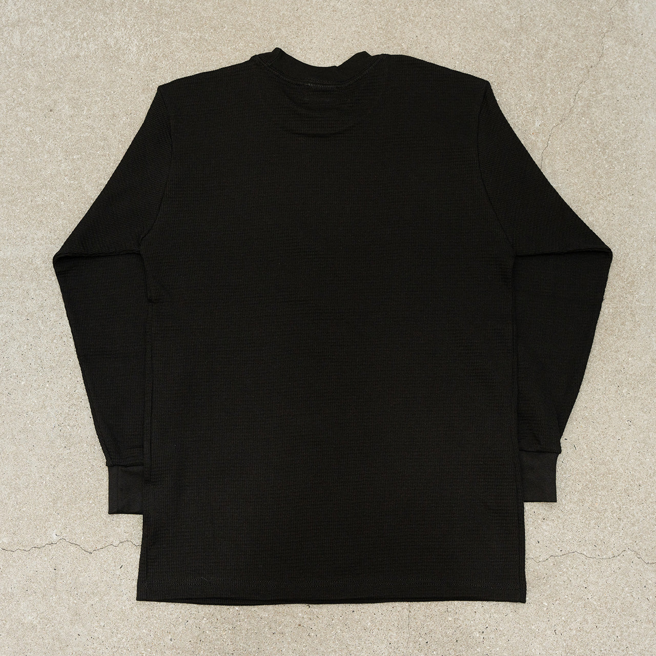 WORM 8bit Logo L/S Thermal Black M