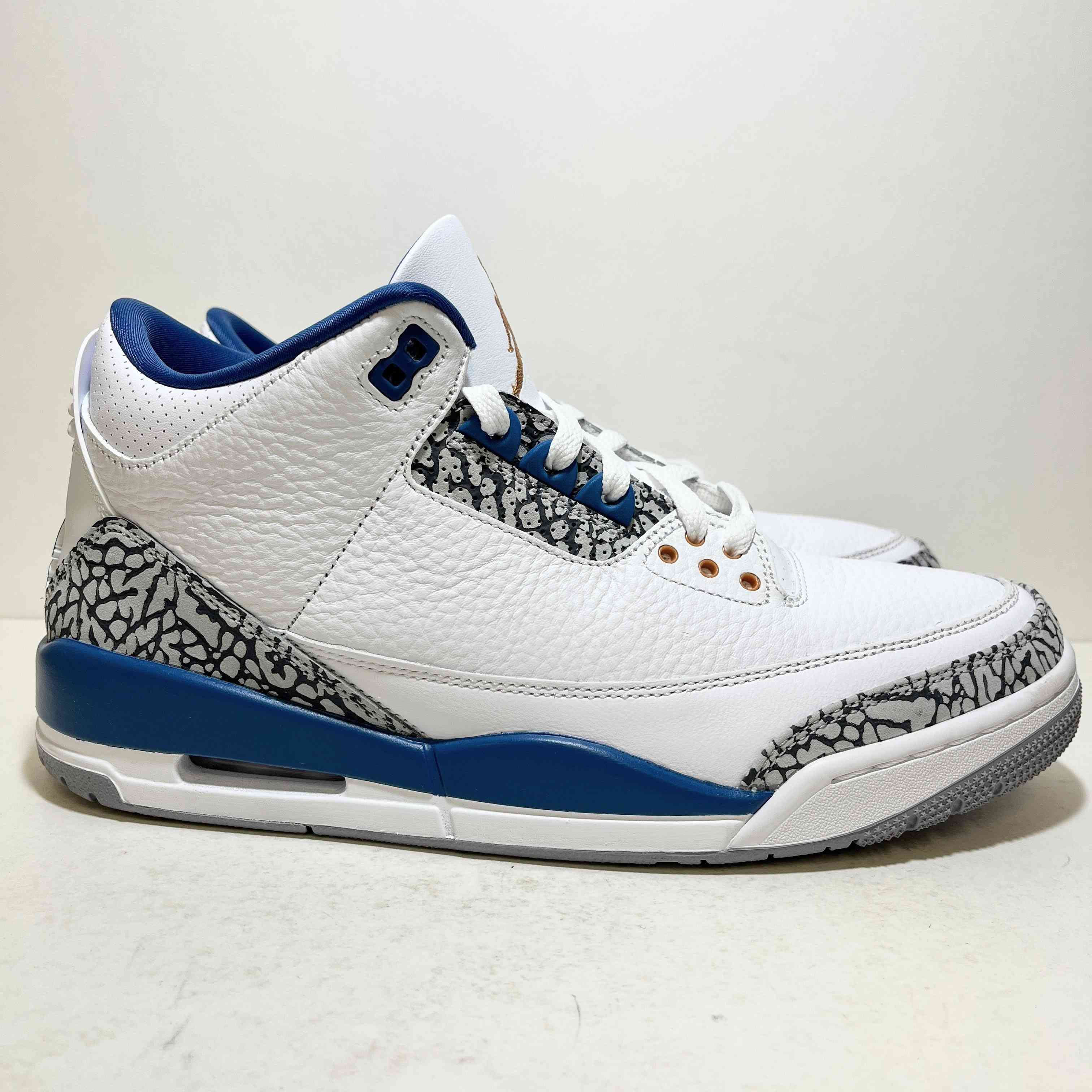 【US10.5】 AIR JORDAN 3 RETRO CT8532-148 【USED】