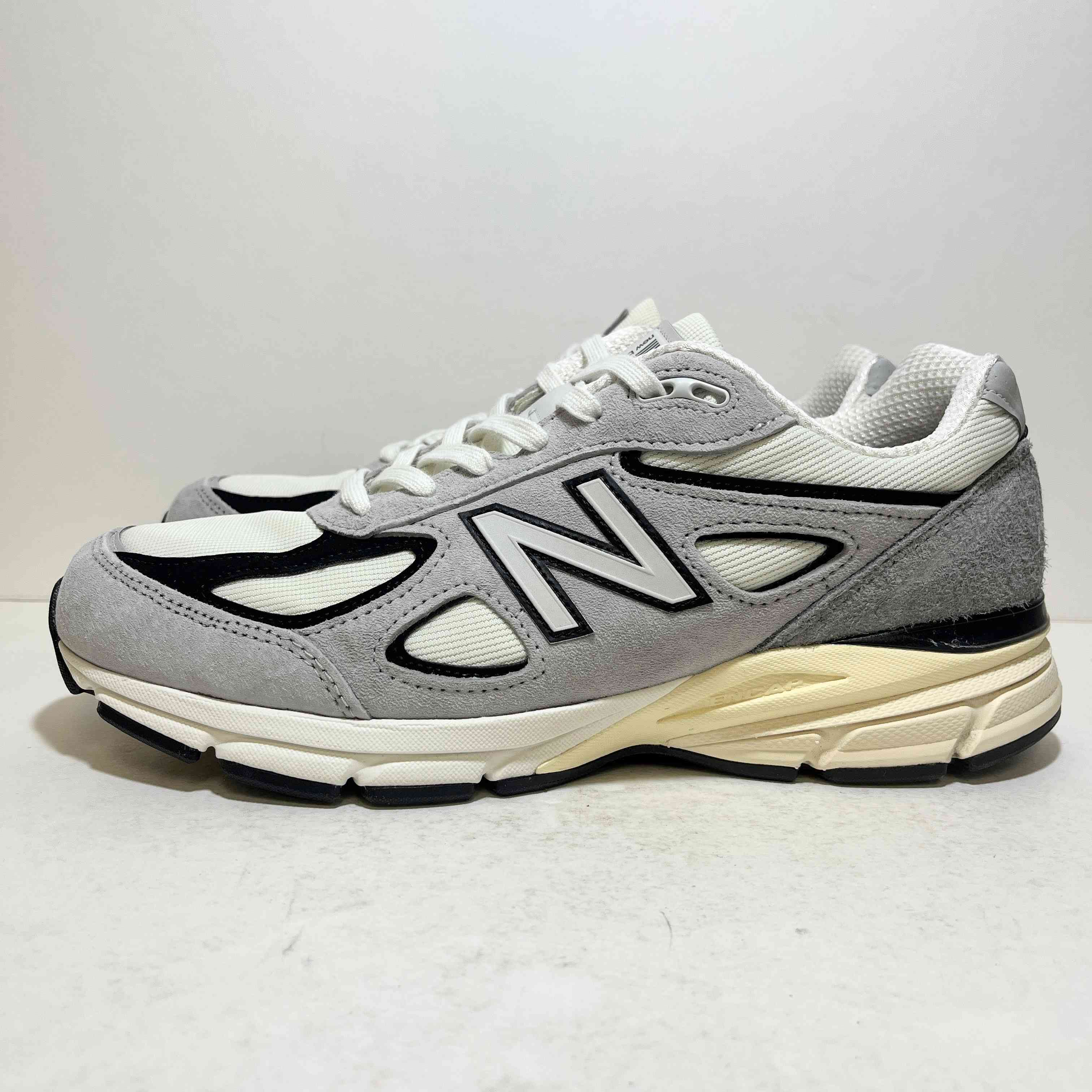 【US9.5】 New Balance U990TG4 【USED】