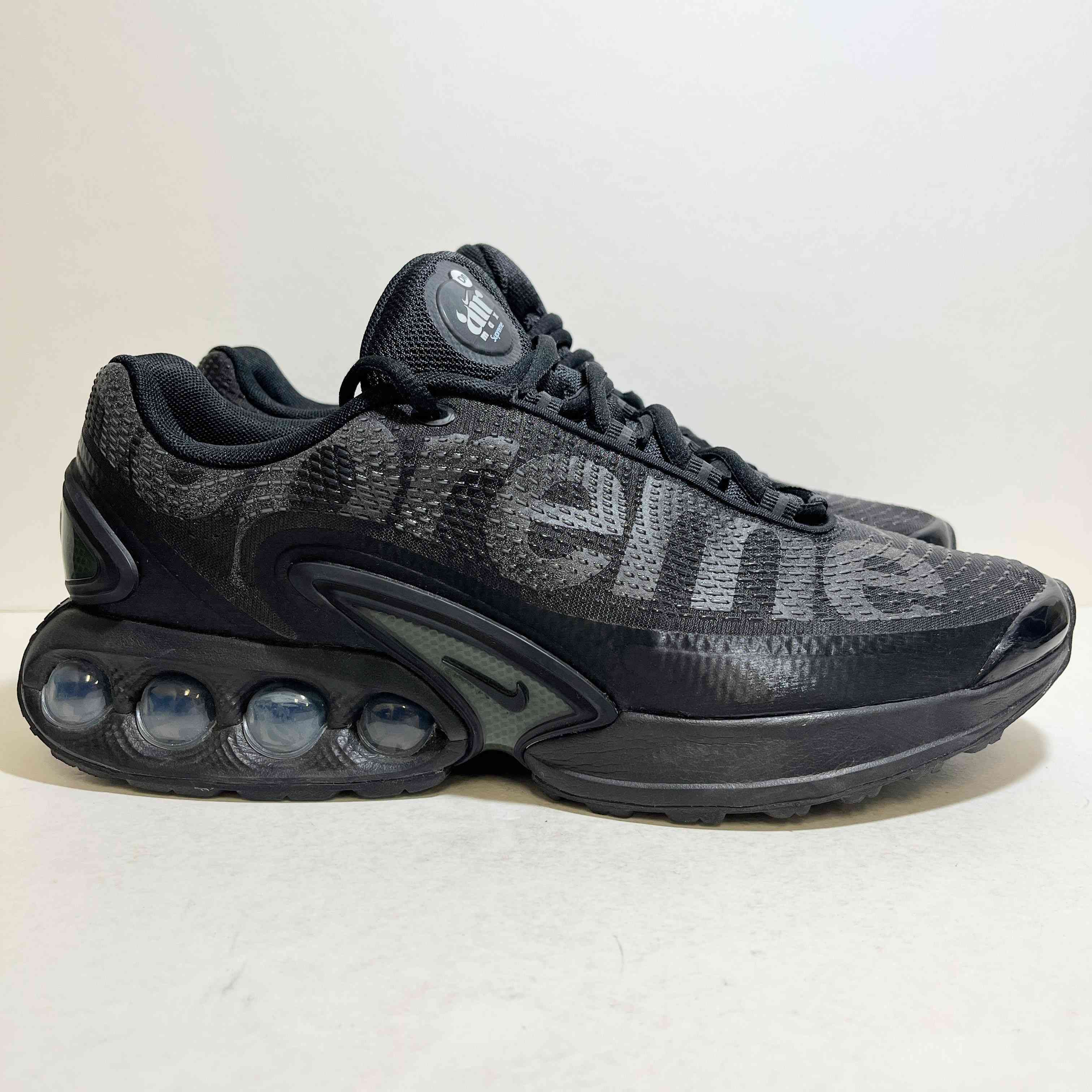 【US9.5】 NIKE AIR MAX DN SP SUPREME FZ4044-001 【USED】