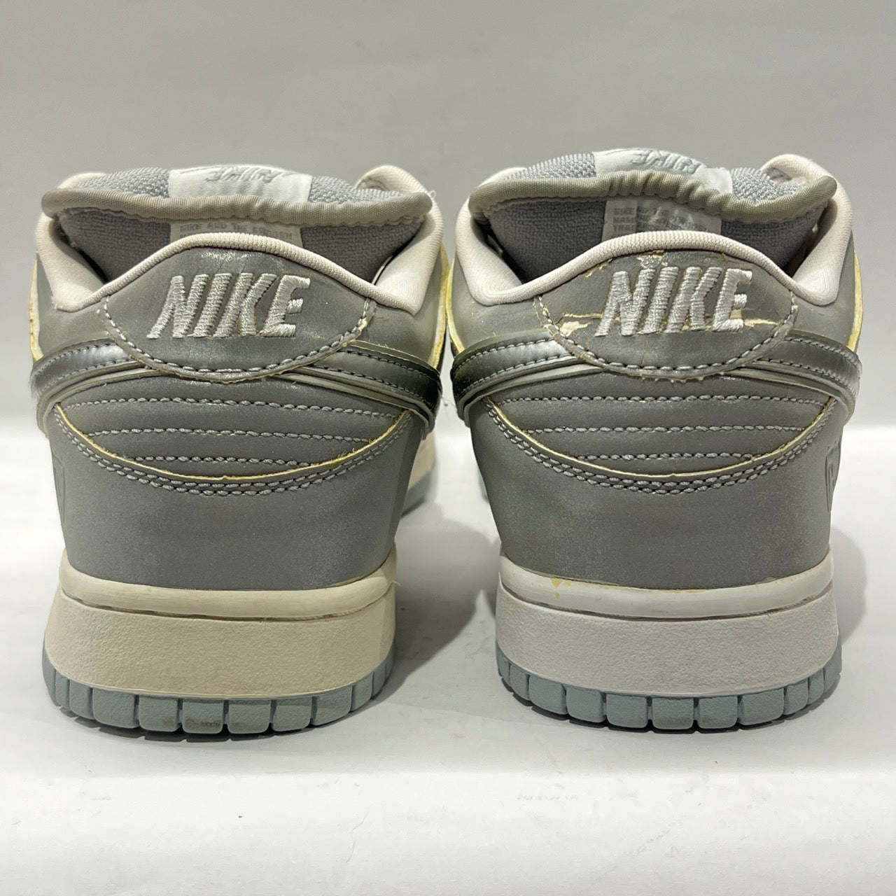 【US9】 NIKE SB DUNK LOW PRO SB MEDICOM TOY 3 304292-008 【DS】