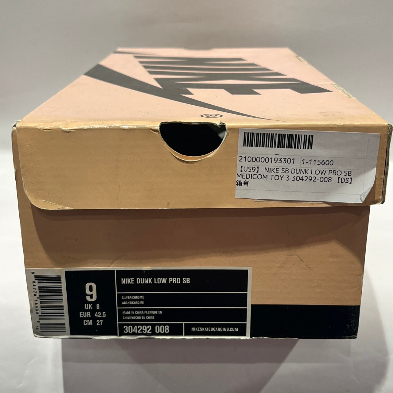 【US9】 NIKE SB DUNK LOW PRO SB MEDICOM TOY 3 304292-008 【DS】