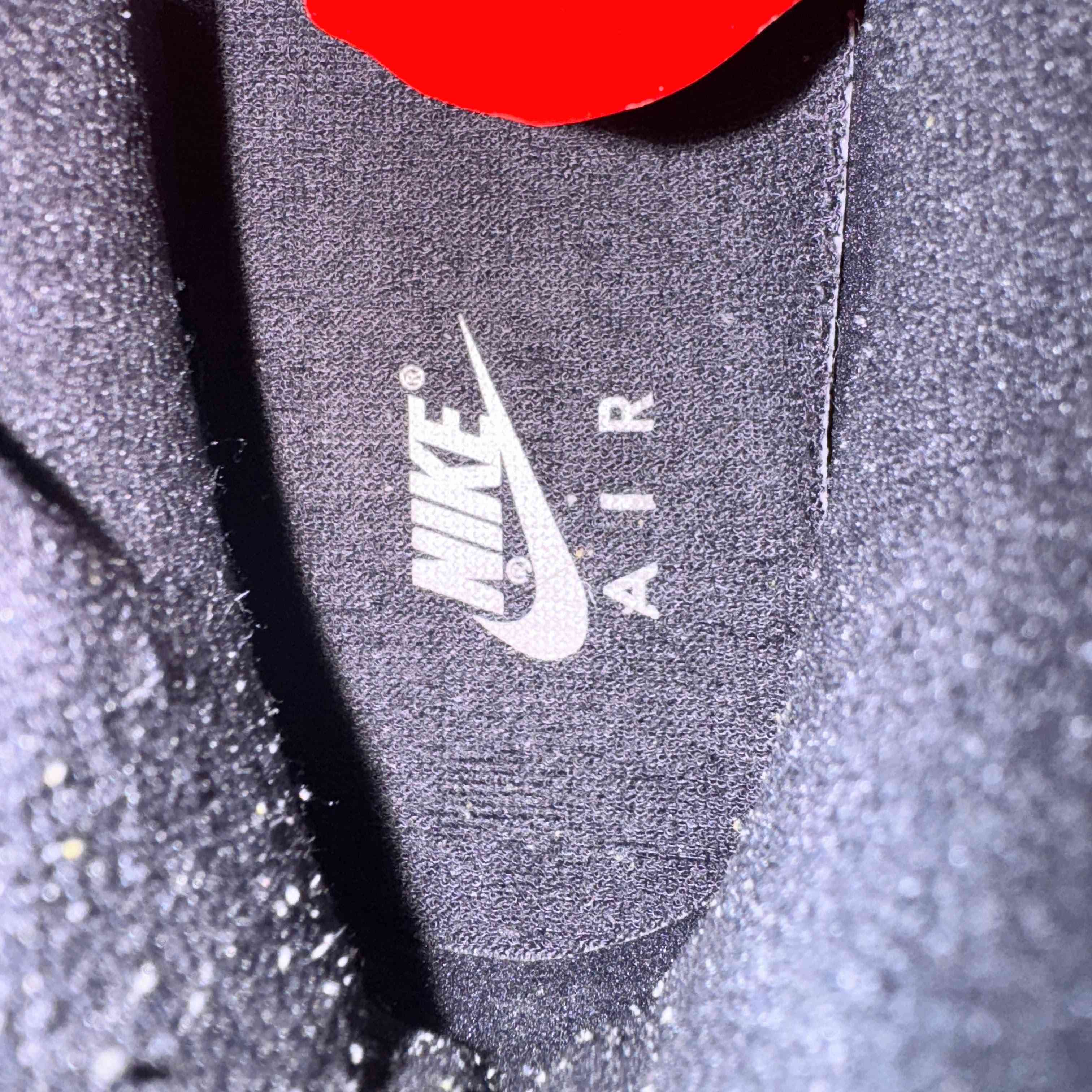 【US10】 AIR JORDAN 11 RETRO BRED 378037-061 【USED】