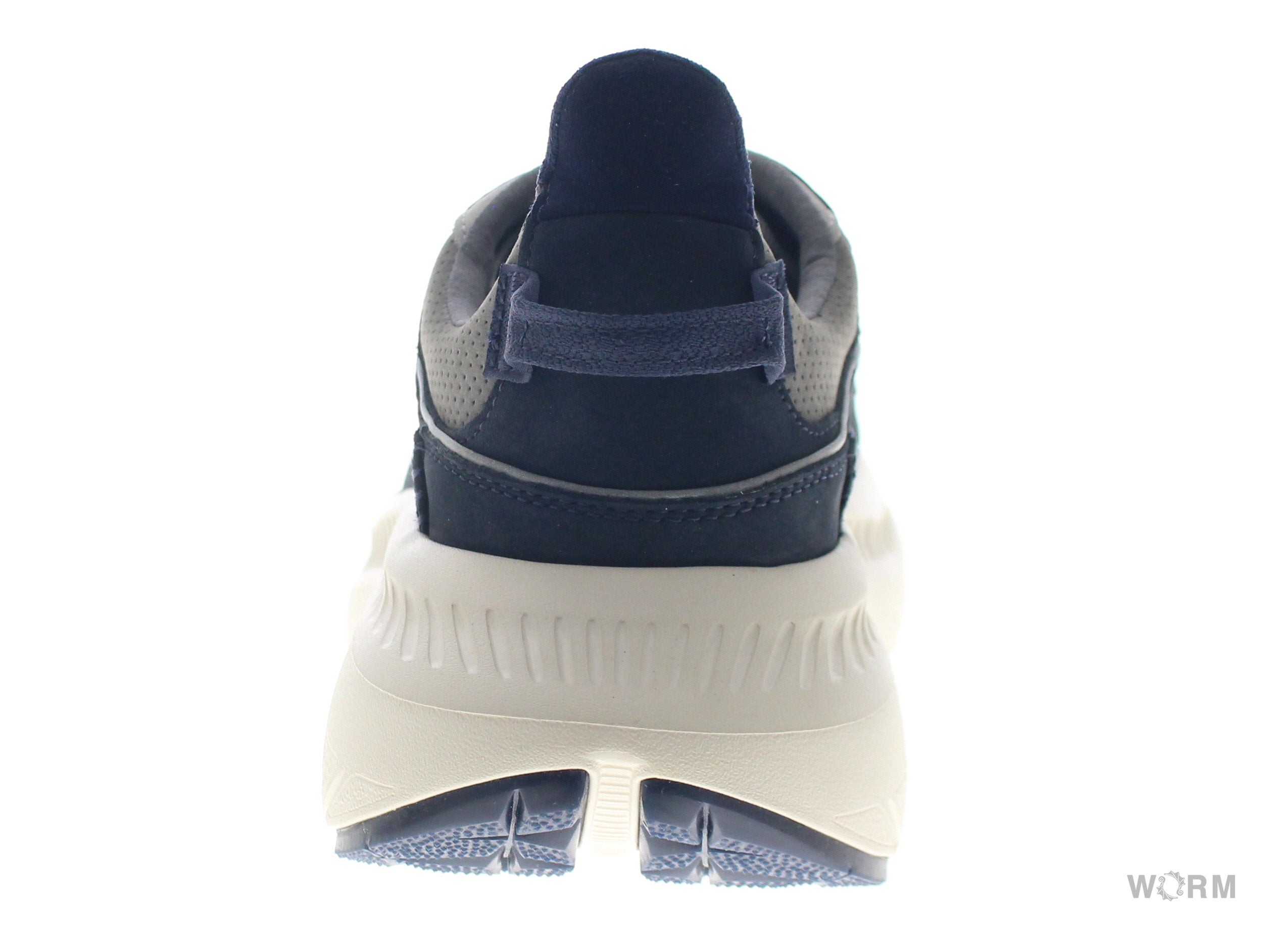 【US10】 UGG M CA805 V2 NUBUCK 1127111 【DS】