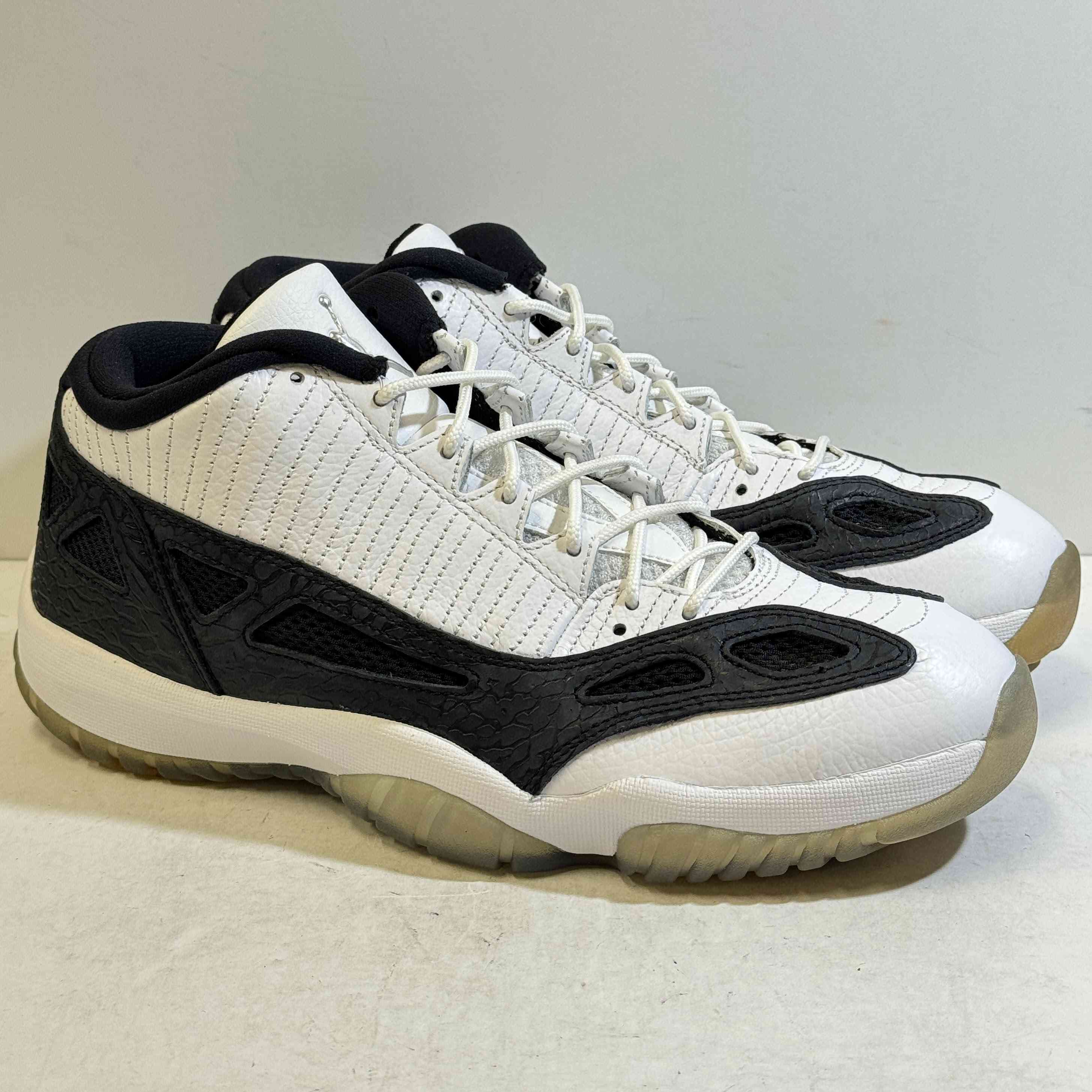 【US10】 AIR JORDAN 11 RETRO LOW 306008-100 【DS】
