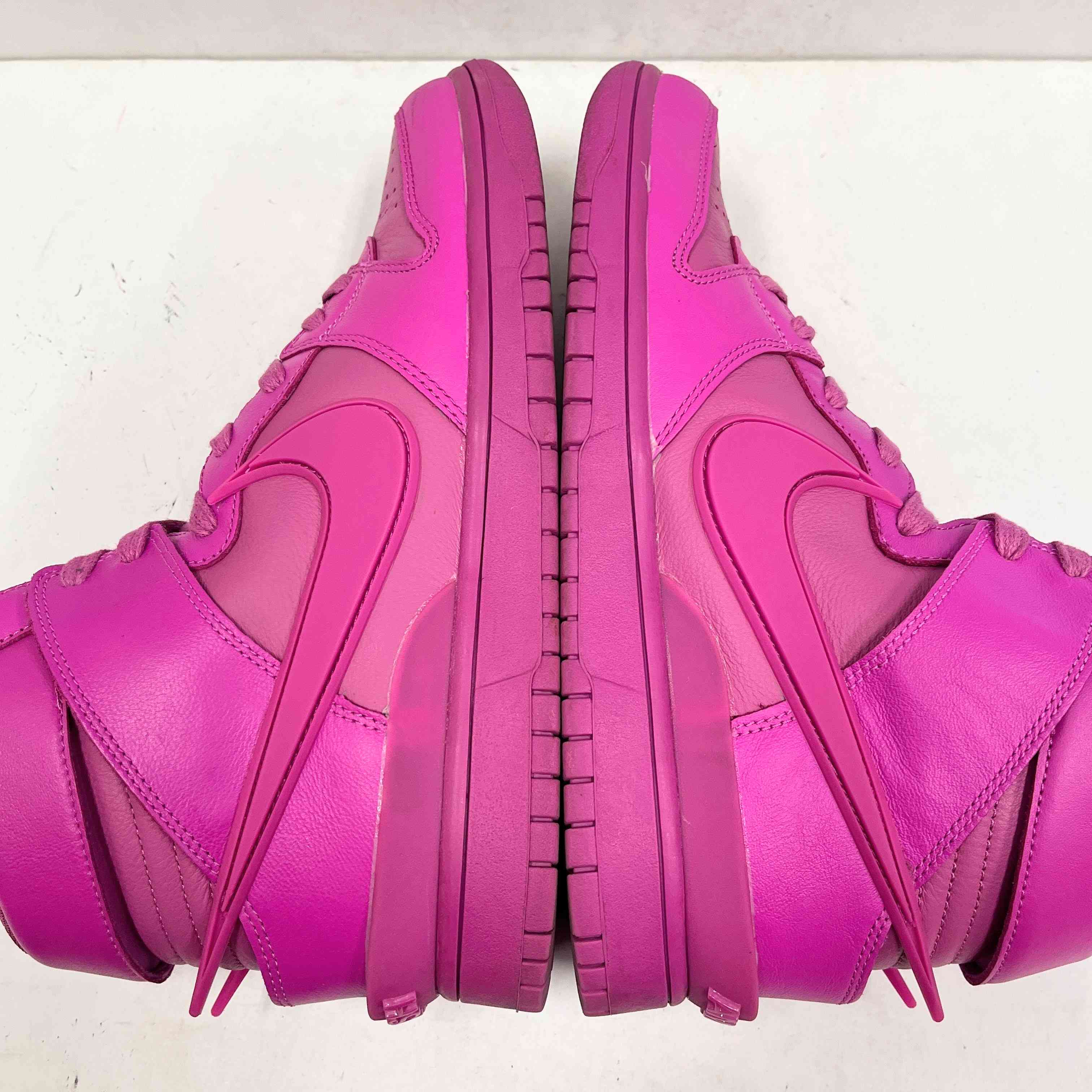 【US9.5】 NIKE DUNK HI / AMBUSH CU7544-600 【USED】