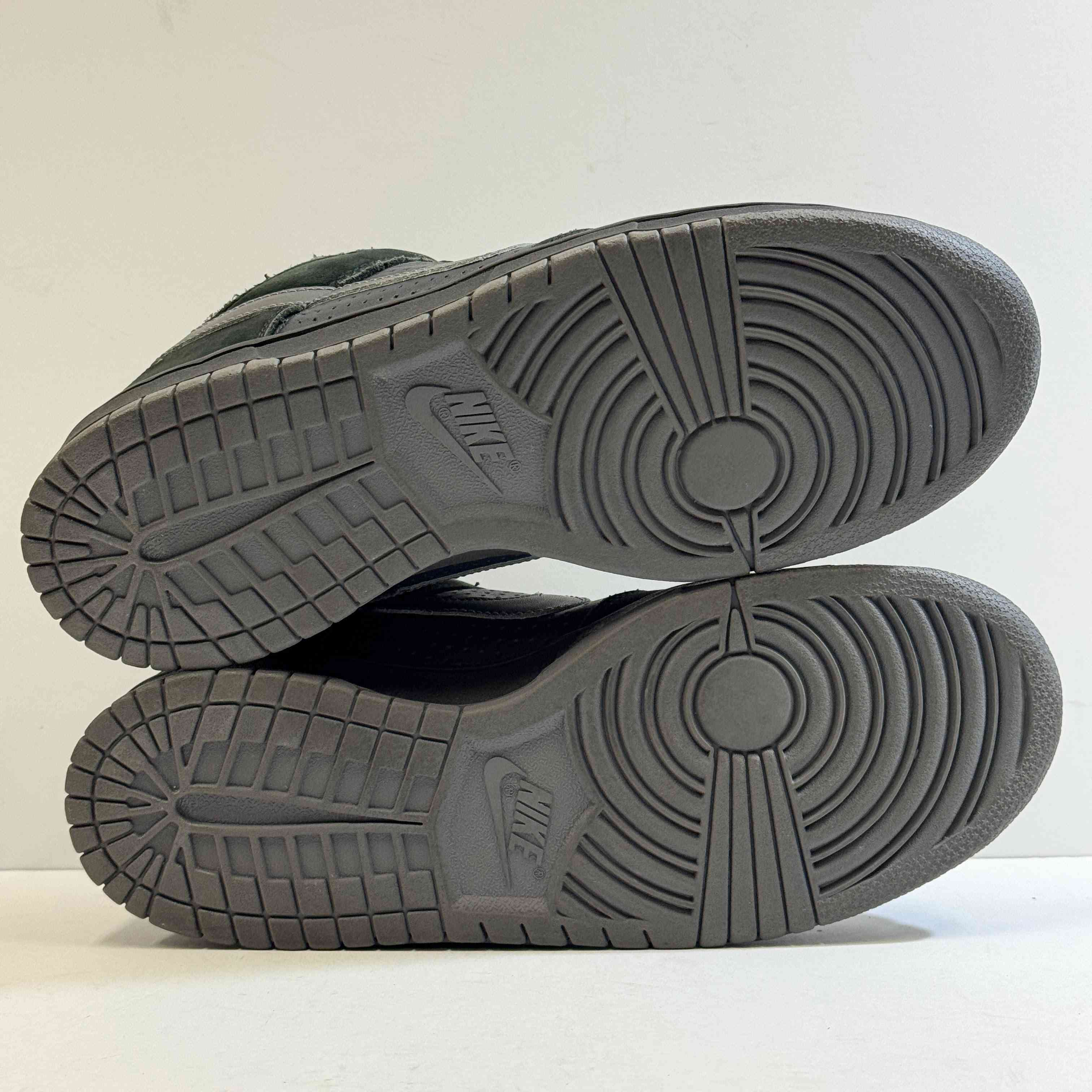 【US10.5】 NIKE SB DUNK LOW PRO SB Gino Iannucci 1 304292-401 【USED】